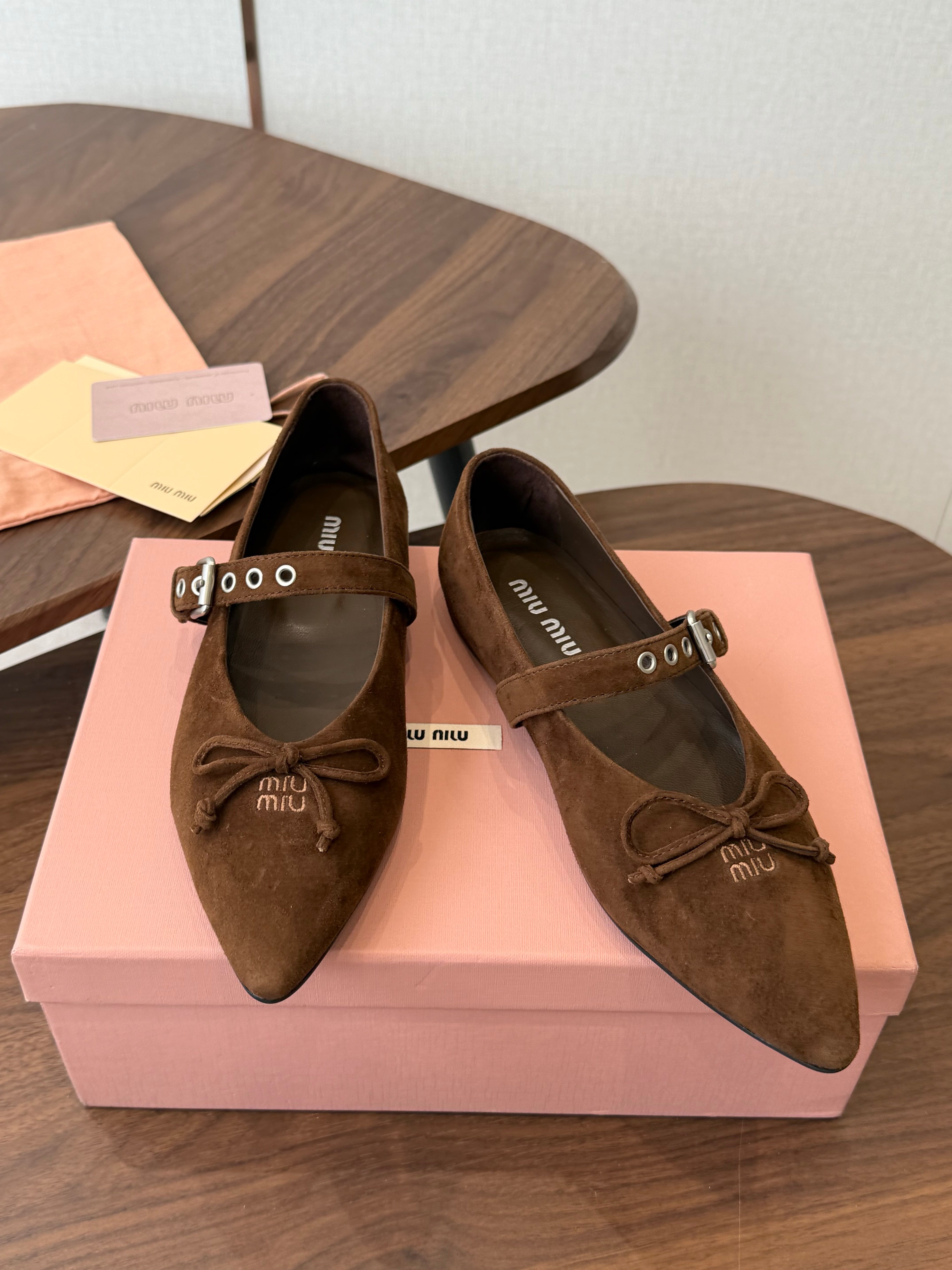 Miu Pointed-Toe Ballerina Flats Coffee Suede 940010