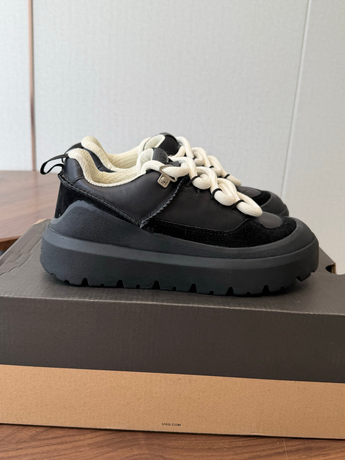 UGG Heritage Utility Sneaker Black Suede Mesh 1170910