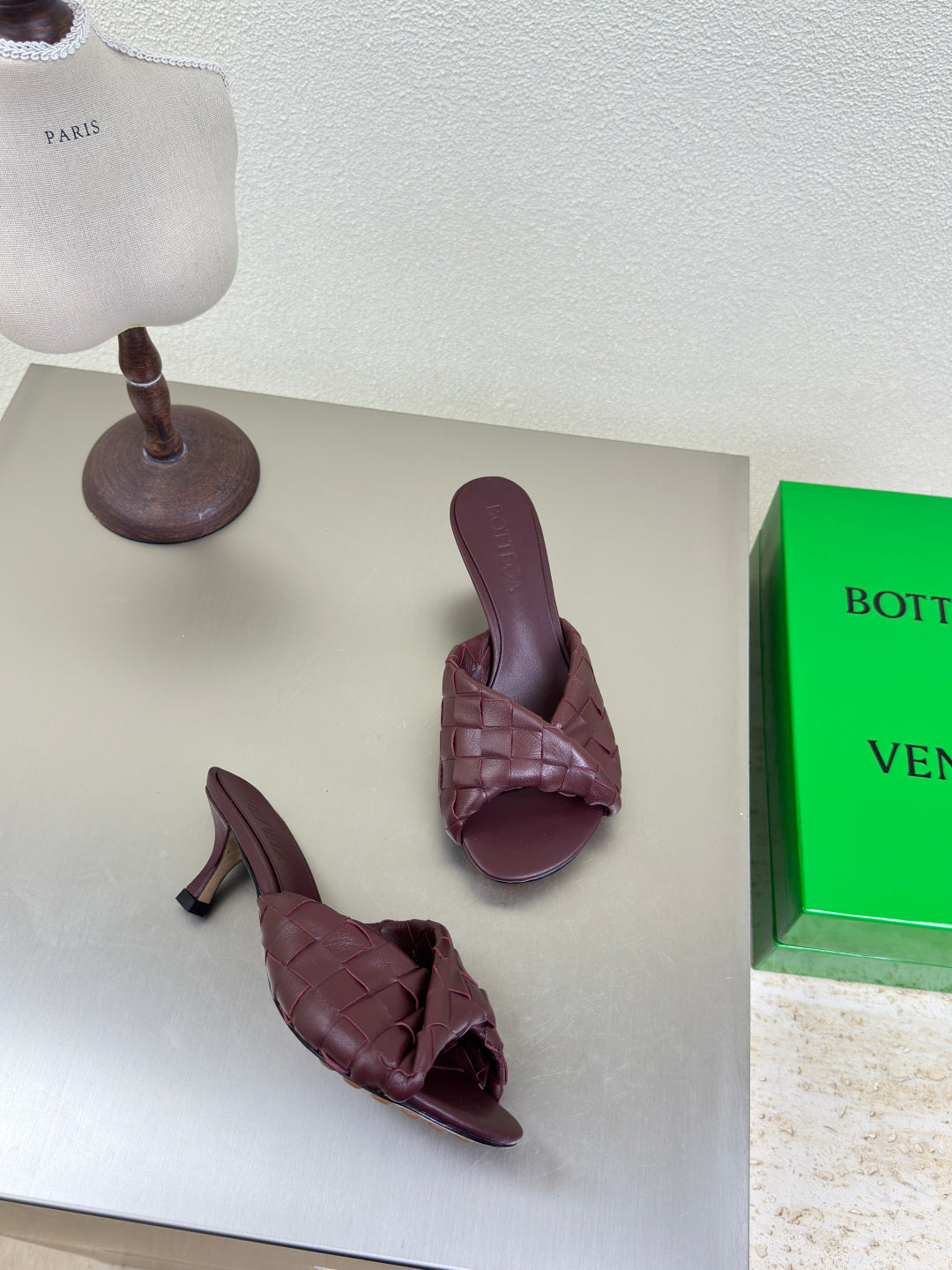 BV Blink Mule 5cm Burgundy Intrecciato Leather