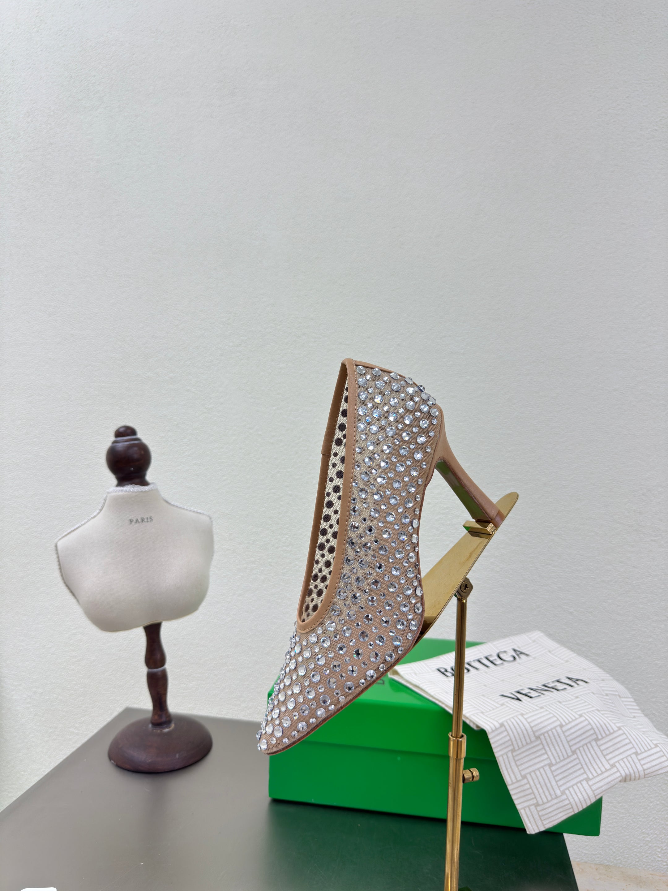 BV Rhinestones Sofia Pump 90mm Beige Mesh 428480