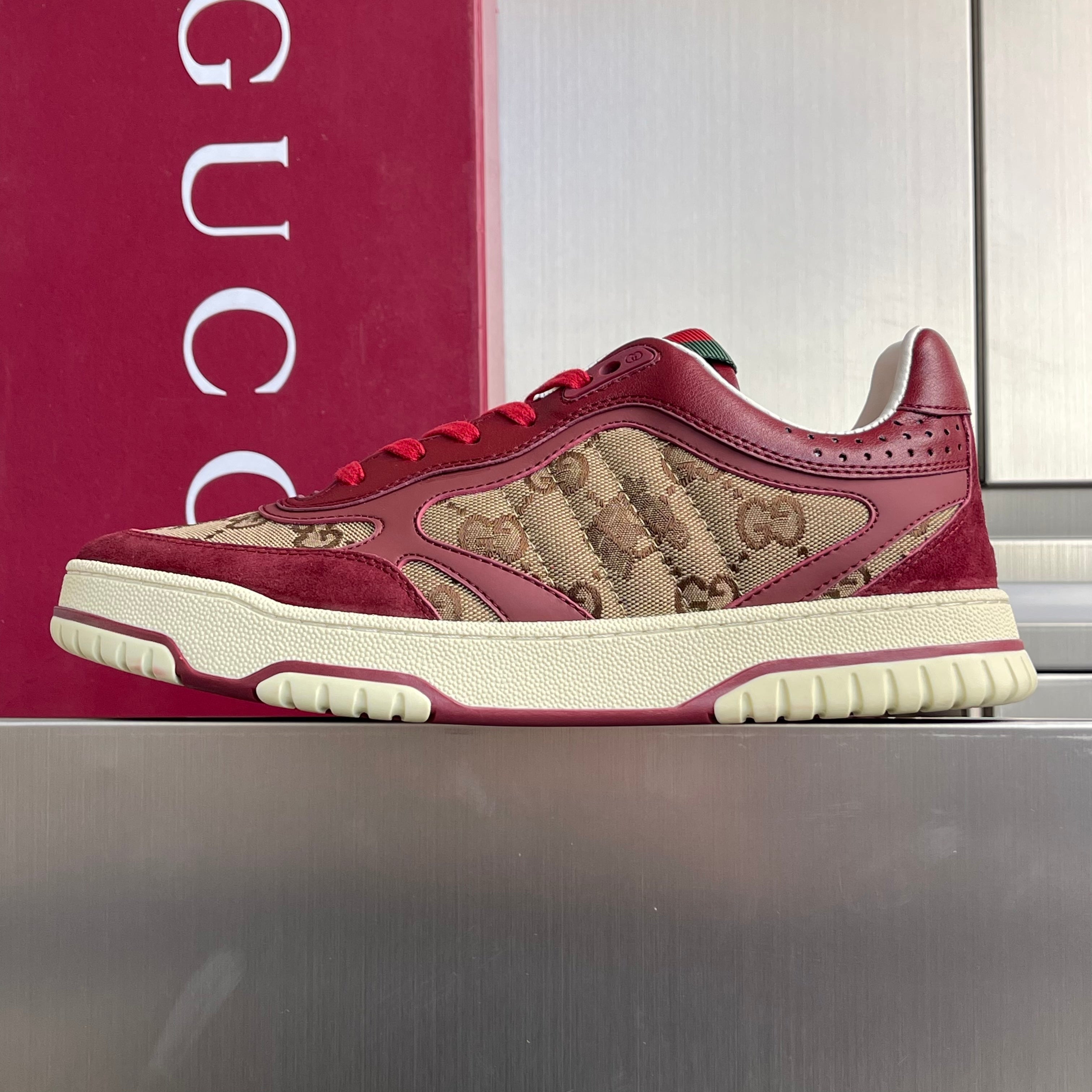 GG Women's Re-Web Trainers Beige Burgundy Cowhide Canvas 609258