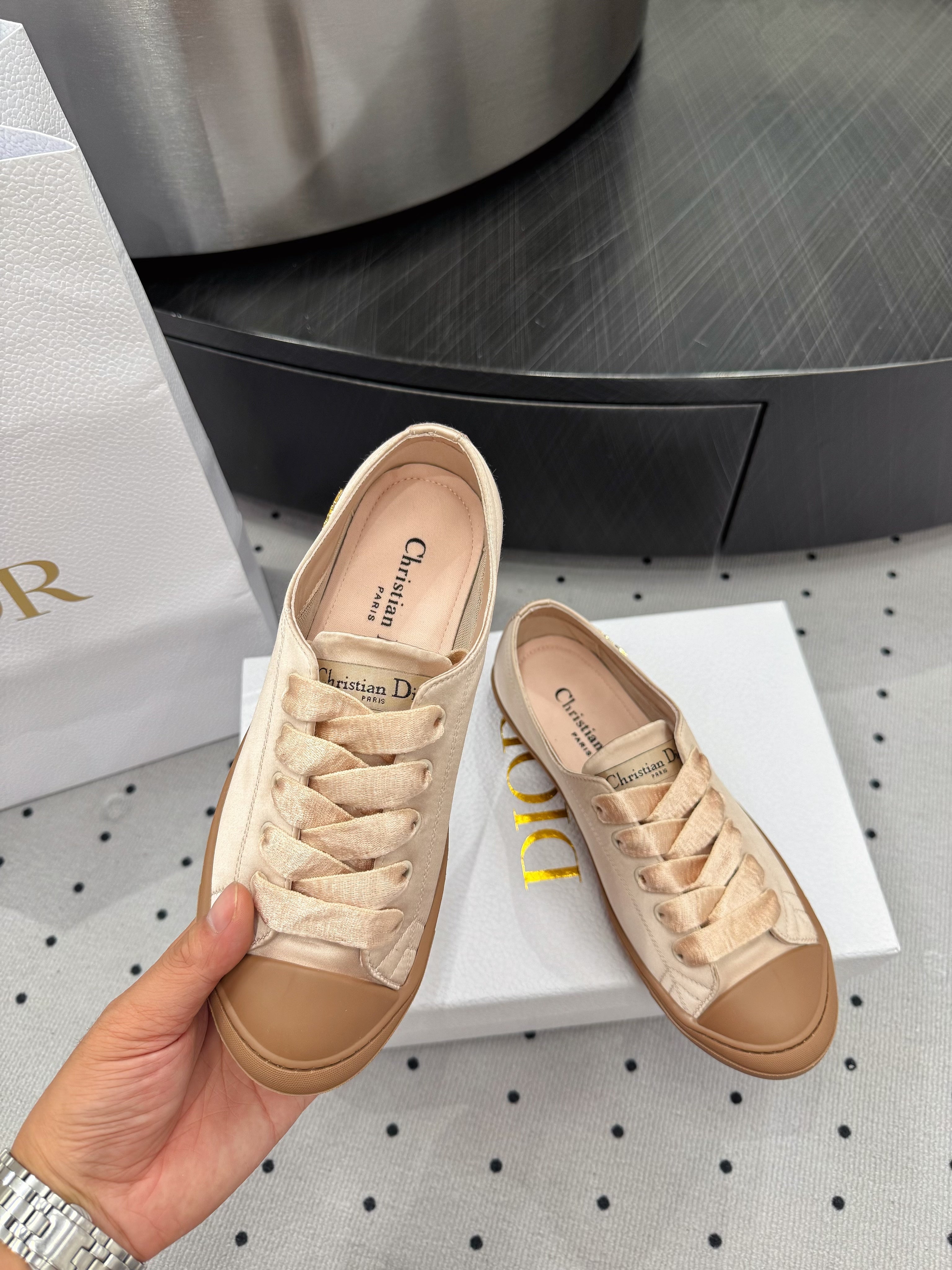 Dior Lucky Sneaker Beige Satin 618070