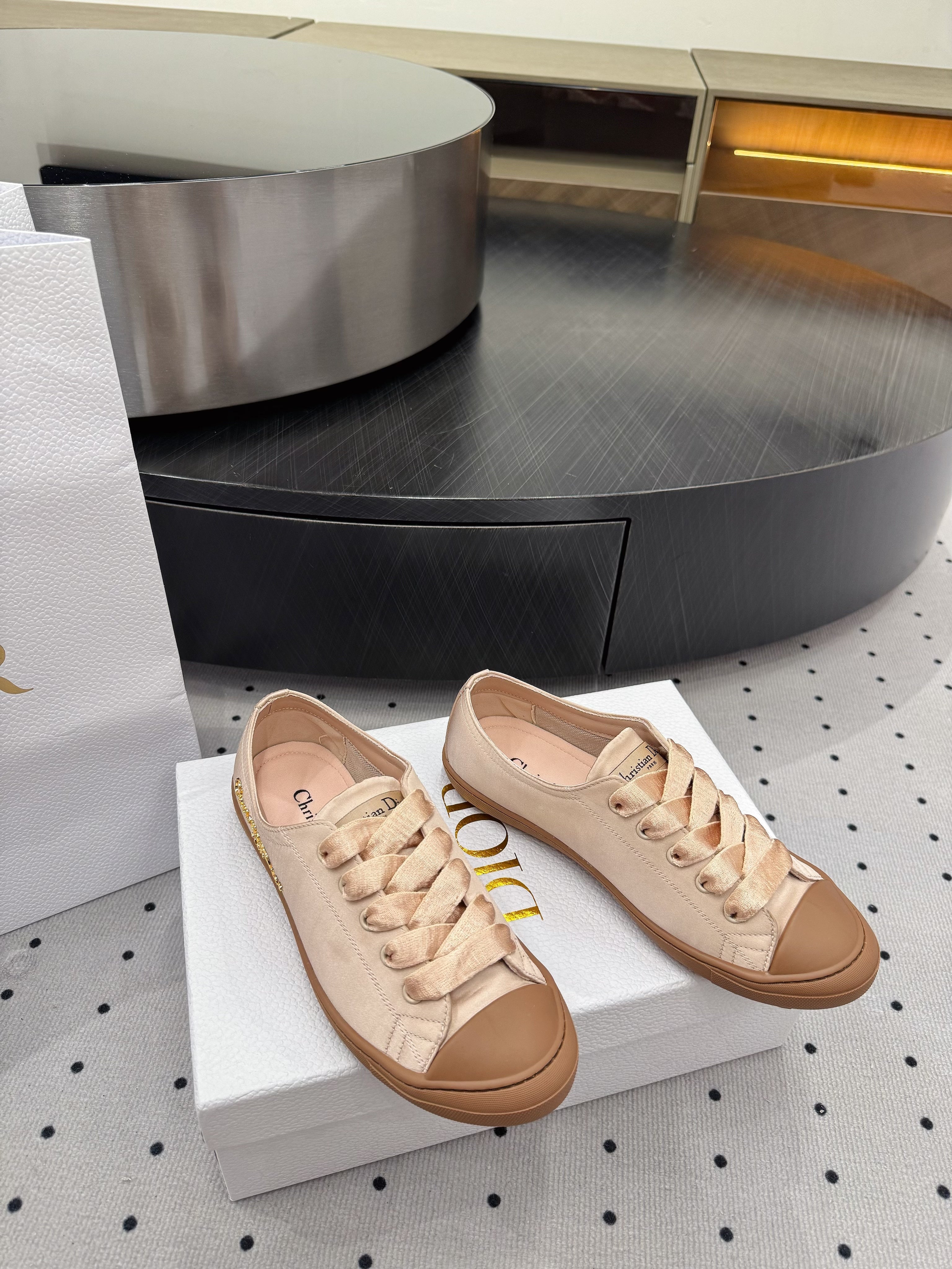 Dior Lucky Sneaker Beige Satin 618070