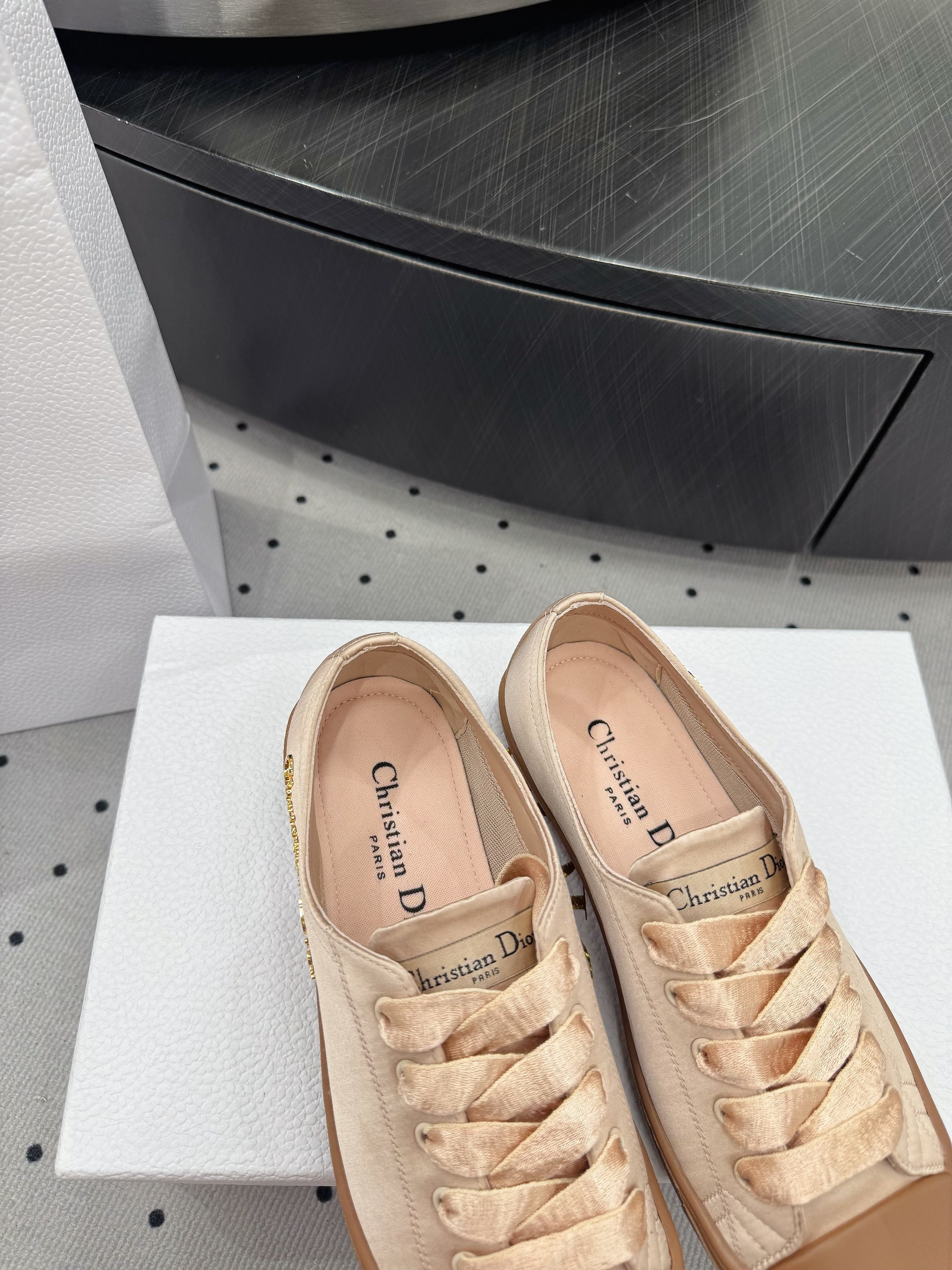 Dior Lucky Sneaker Beige Satin 618070