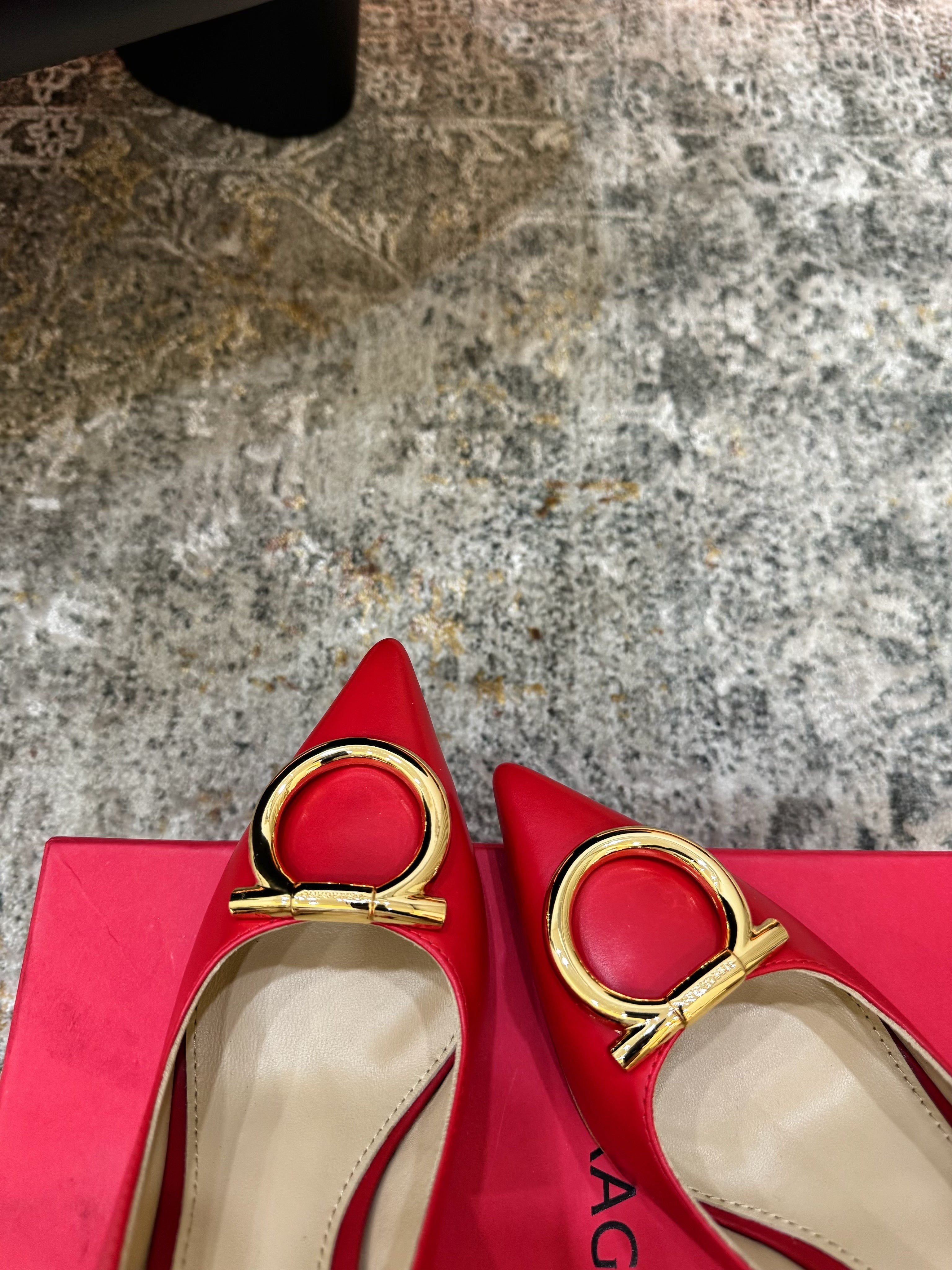 Ferragamo Maxi Gancini Slingback 7.5cm Red Cowhide 694839