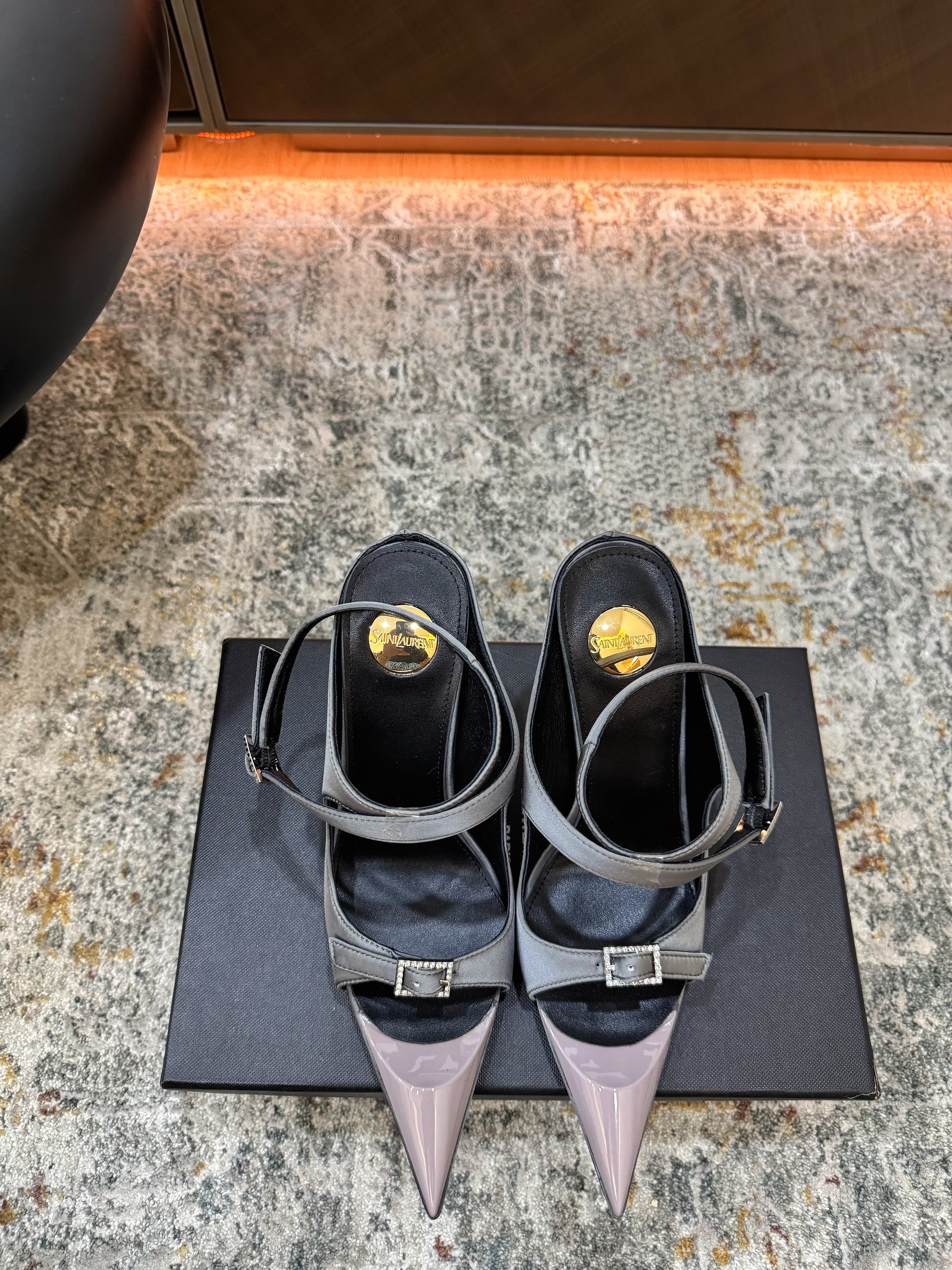 YSL 26FW Sandal 10.5cm Medium Gray Silk 803985
