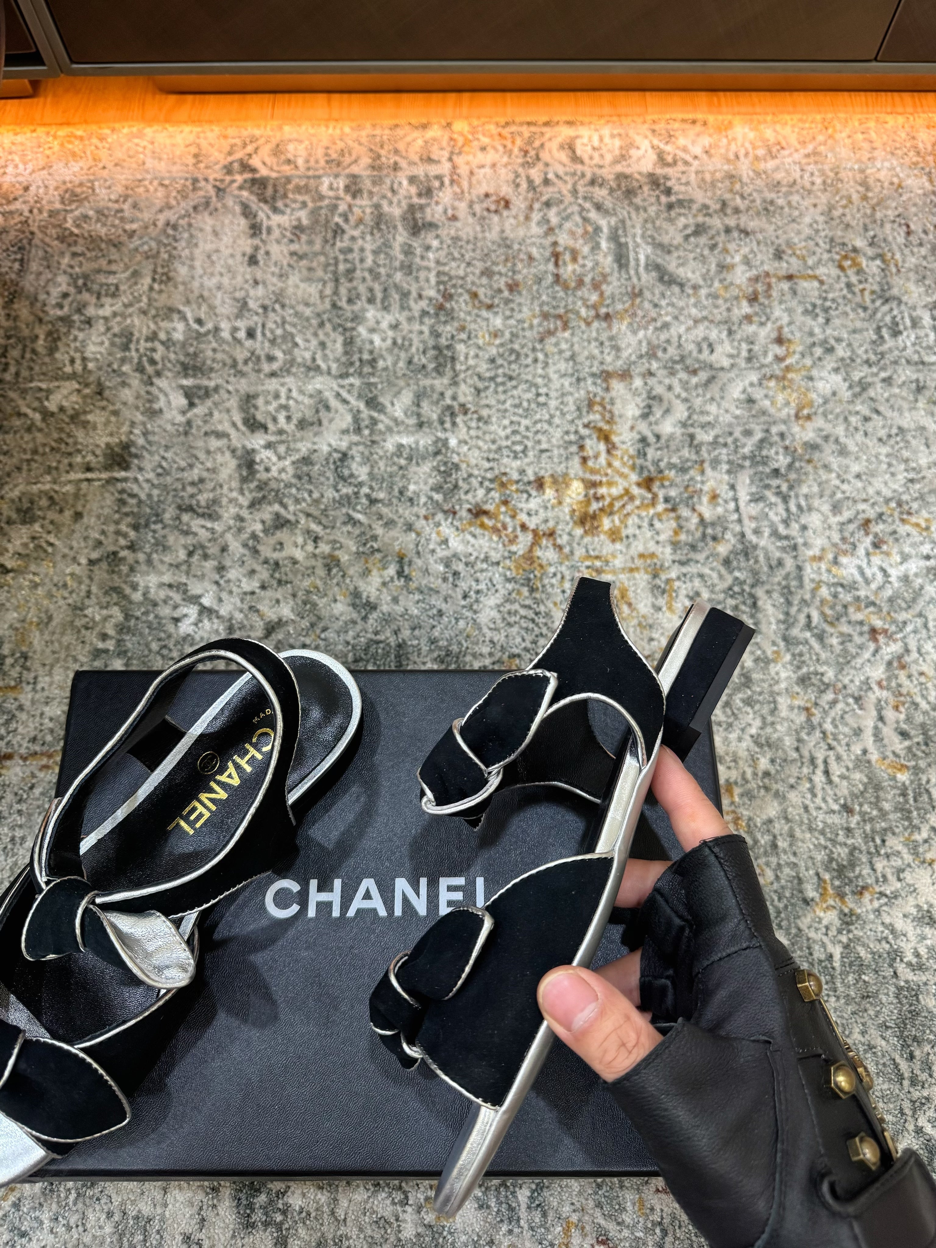 CC Double Bow Sandal 2cm Black Sliver Suede 804017