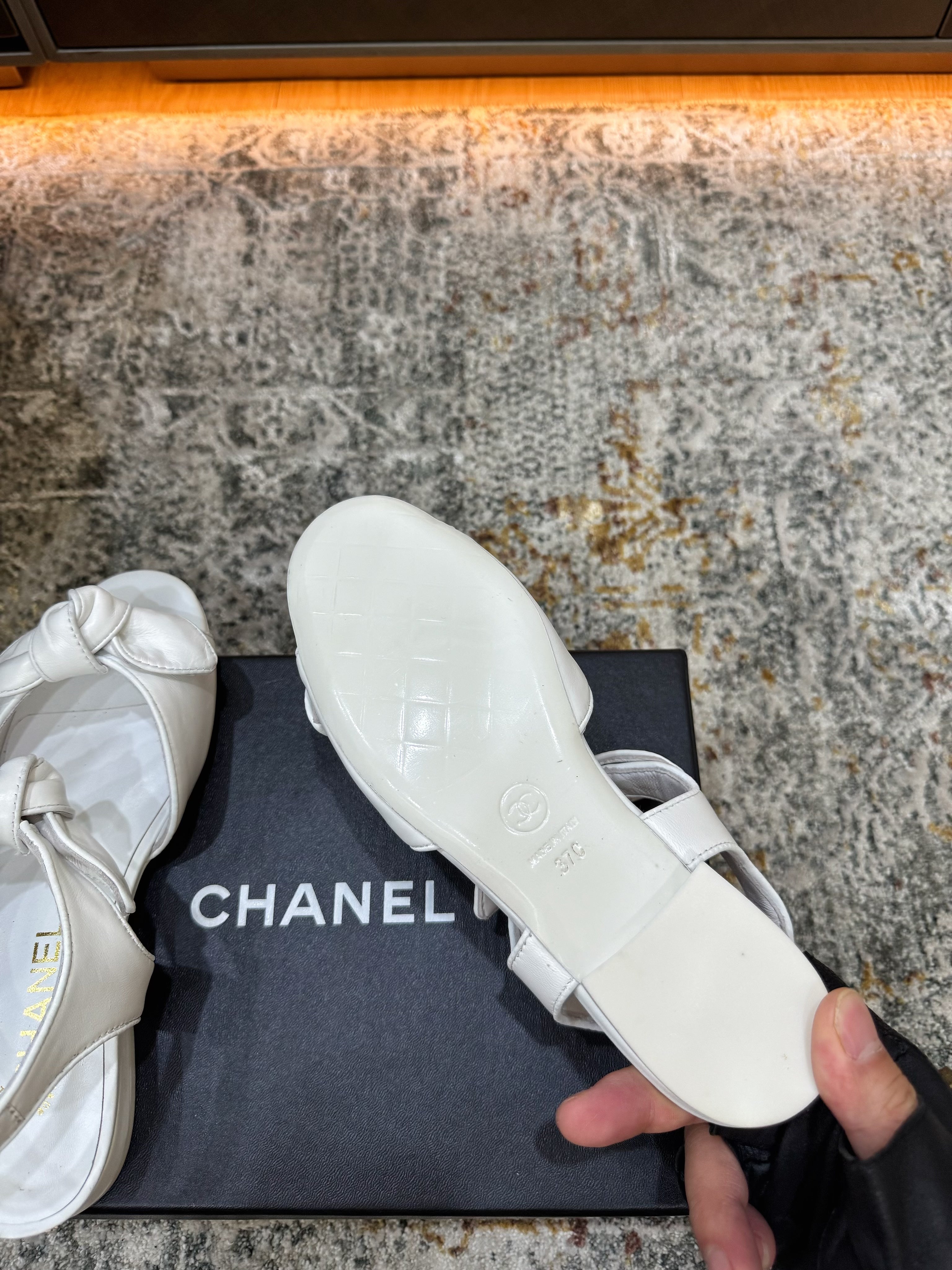 CC Double Bow Sandal 2cm White Sheepskin 804022
