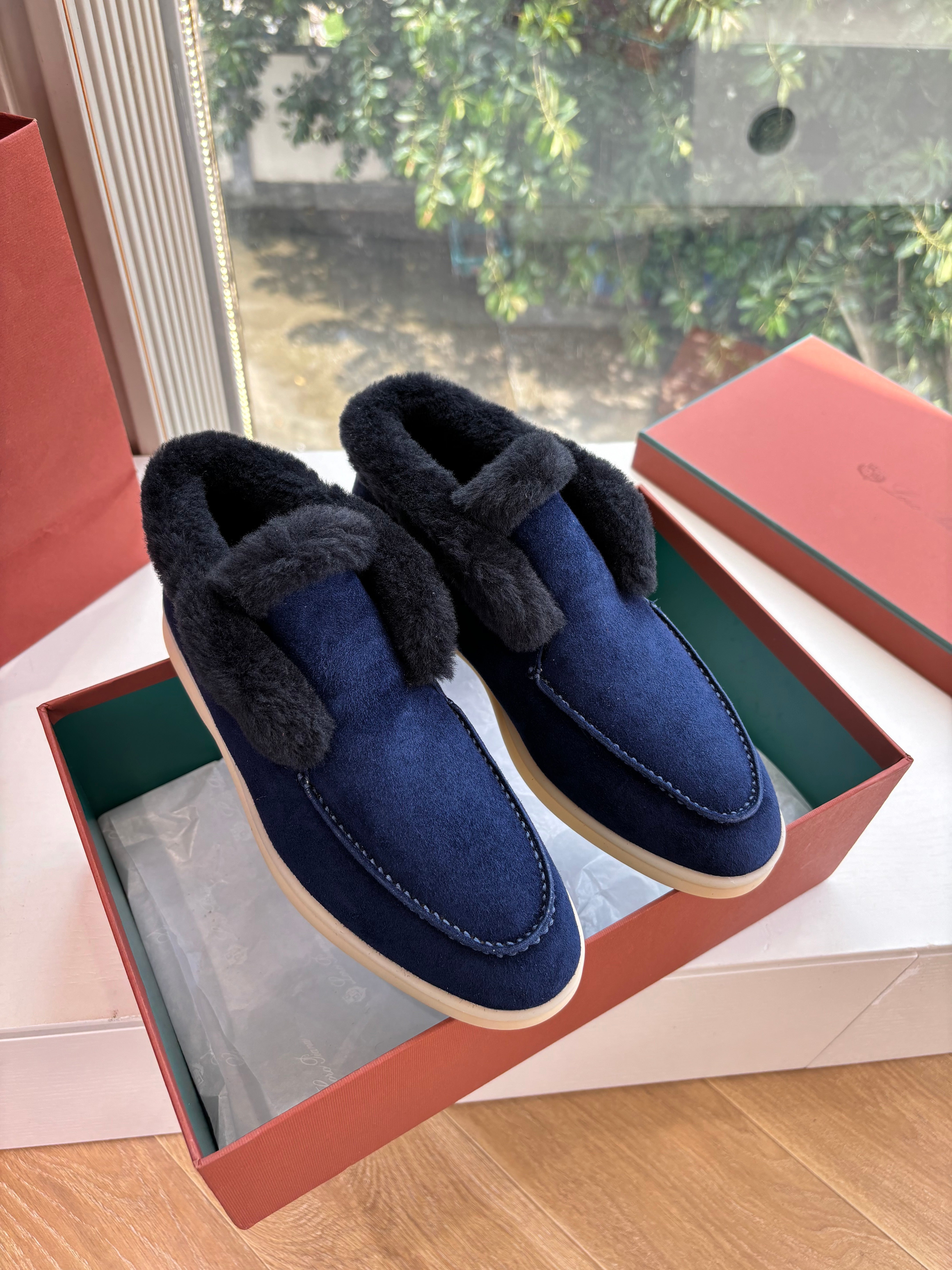 LP Open Walk Ankle Boot Dark Blue Fur Suede 507425