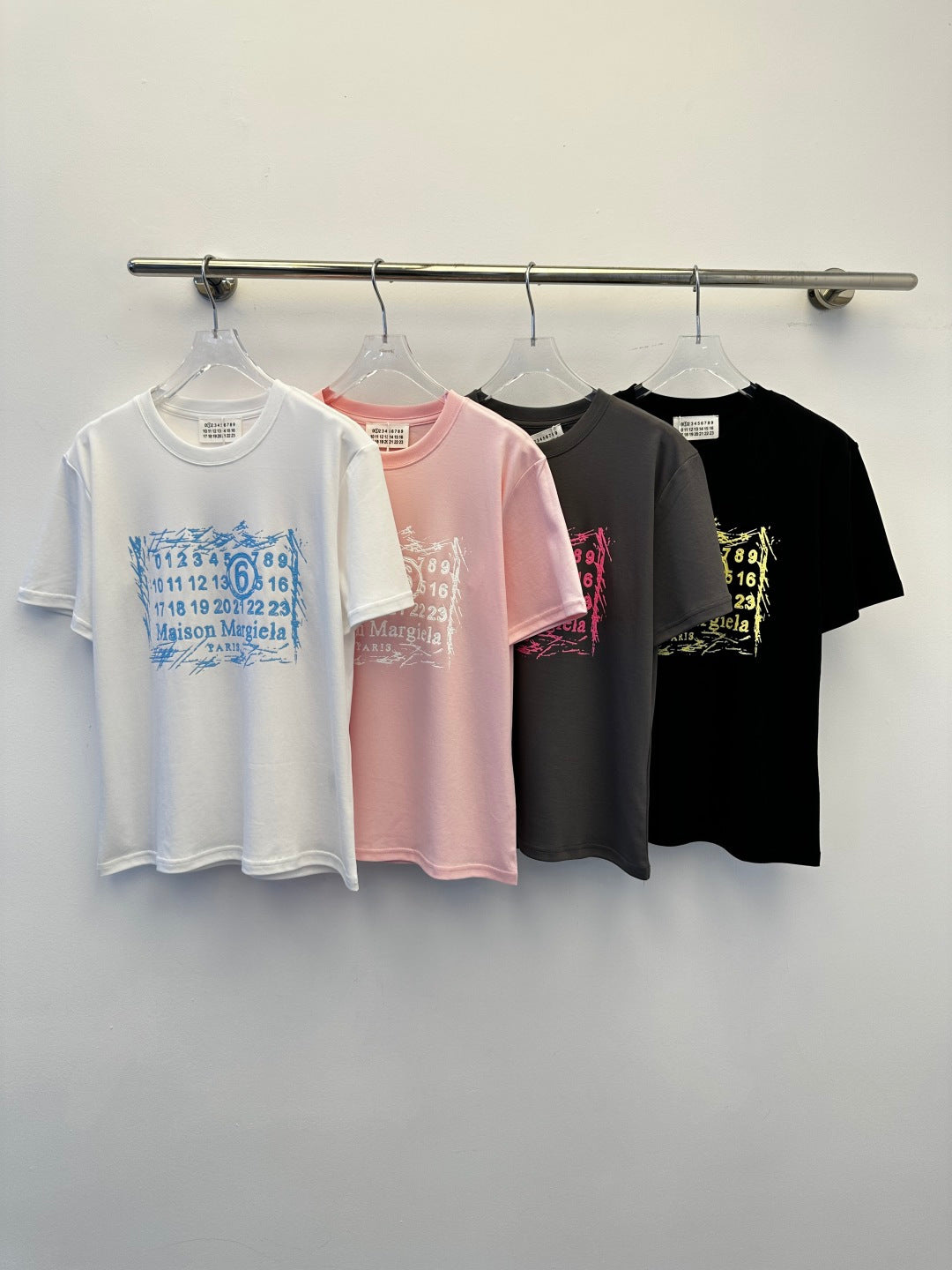 MM6 3D Touch-Feel Print 3D Touch-Feel Print Cotton 387981
