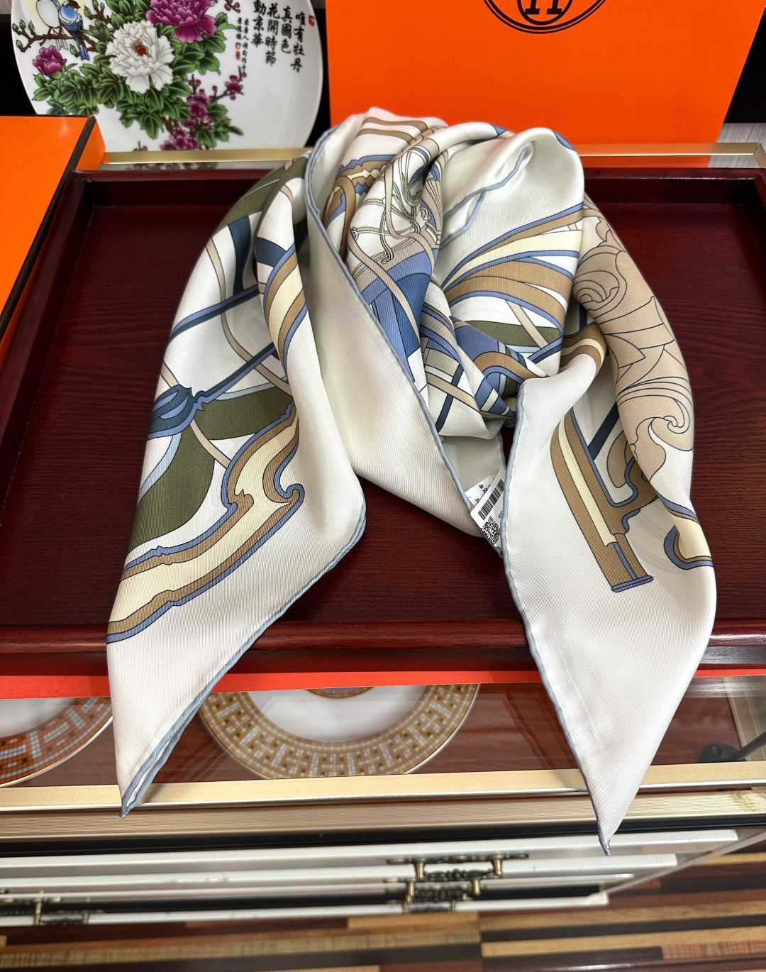 HM Scarf 90x90 Colorful Twill Silk 511162