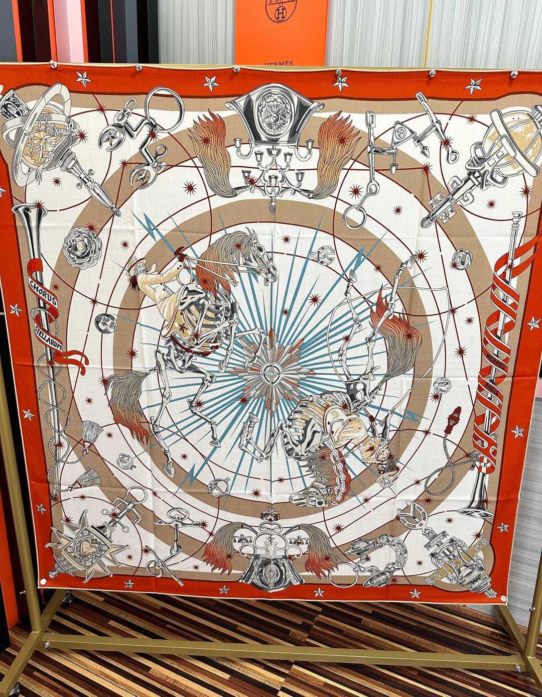 HM 26s Scarf 140 In Cashmere And Silk 475954