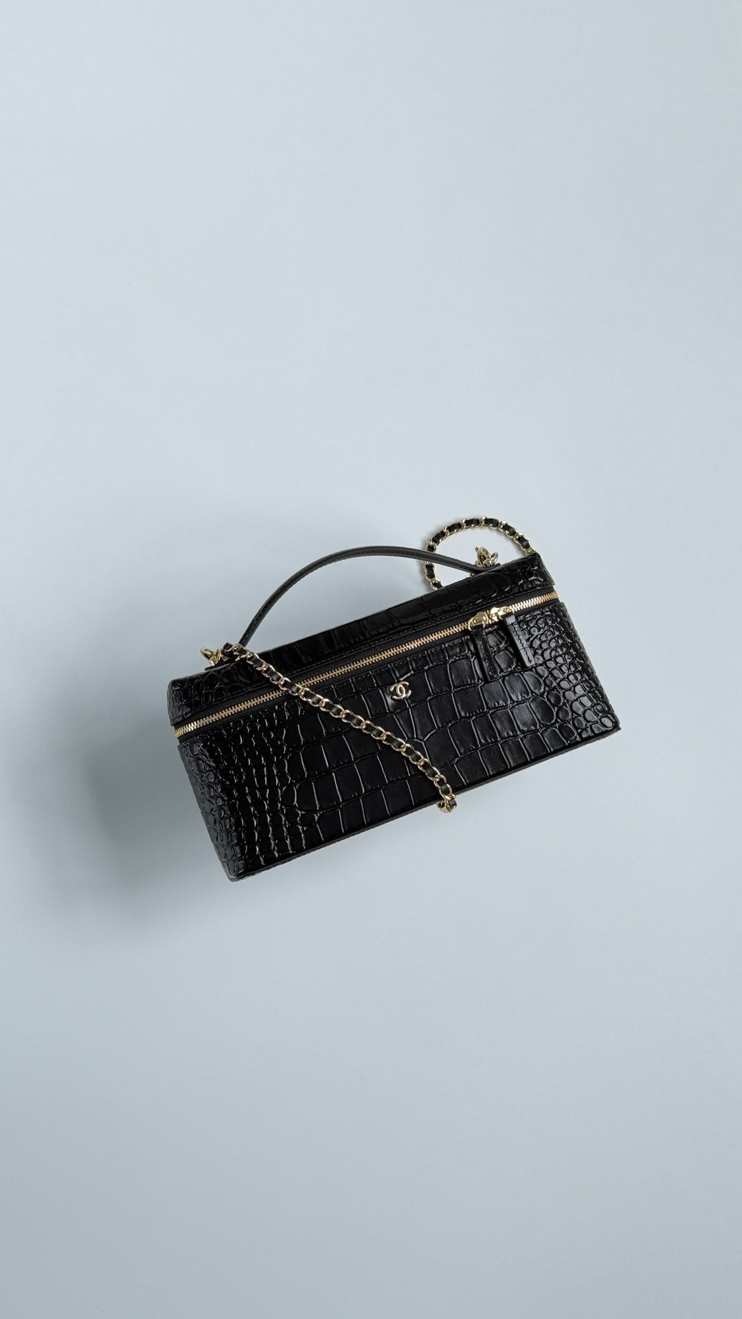 CC 26s Medium Long Vanity Black Crocodile Pattern