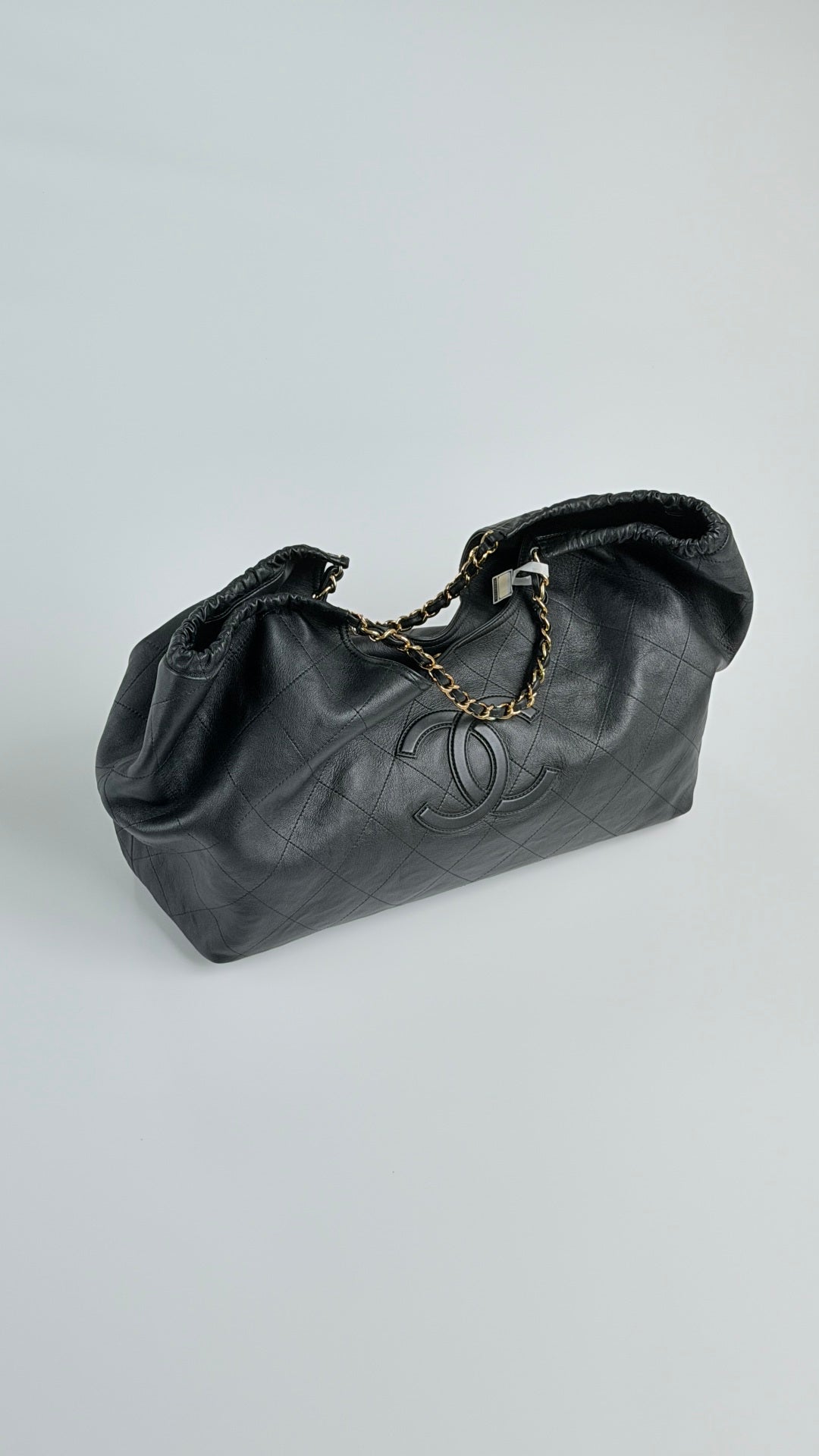 CC 26s Cabas Hobo Black Calfskin