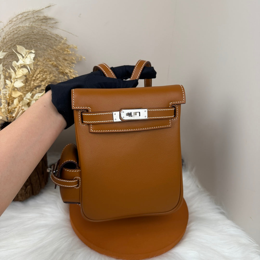 HM Kelly Jump Backpack Brown Cowhide Sliver Hardware 270050