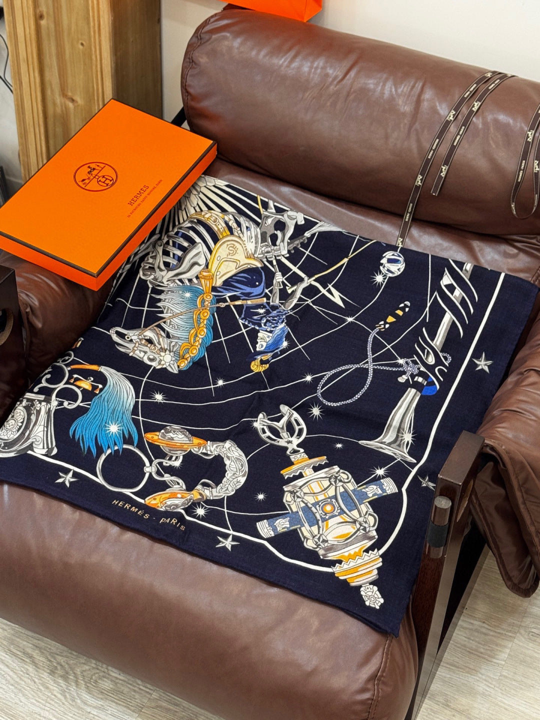 HM Starry Night Chorus Double-Sided Scarf 140cm Navy Blue Silk Cashmere 143715