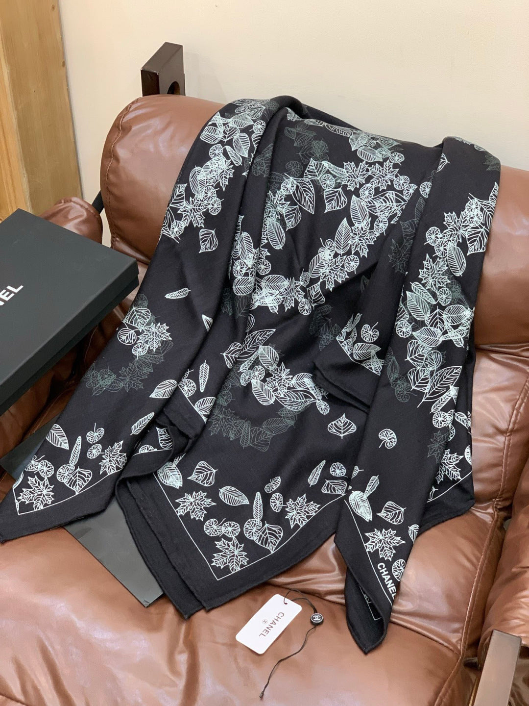 CC Scarf 140cm Black White Silk Cashmere 143729