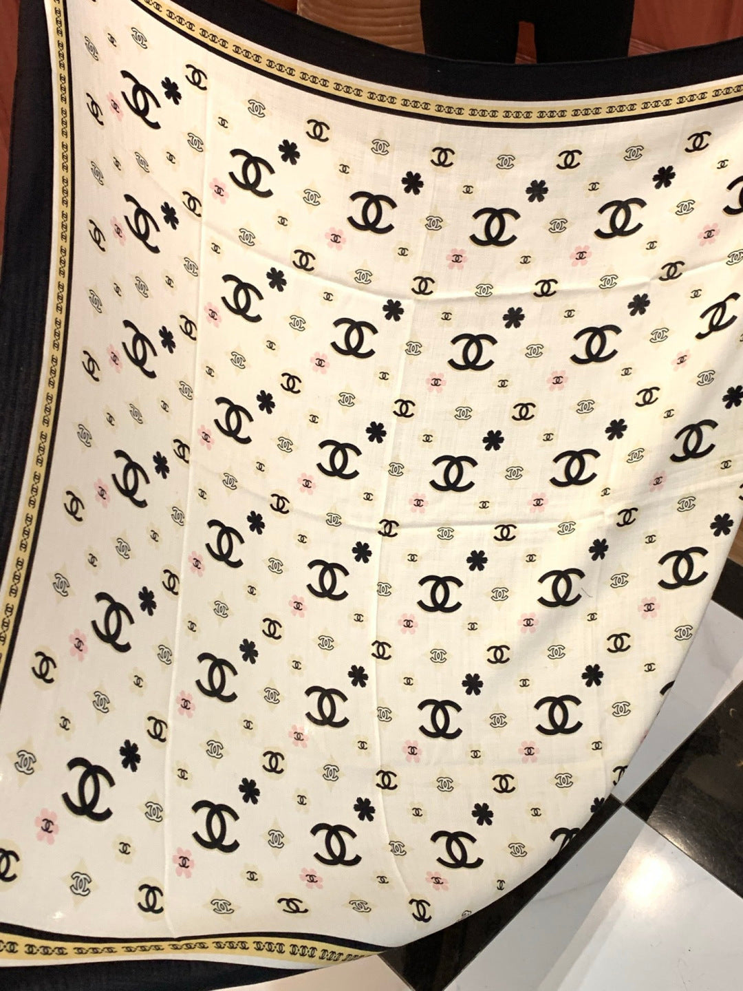 CC Scarf 140cm White Monogram Silk Cashmere 143731