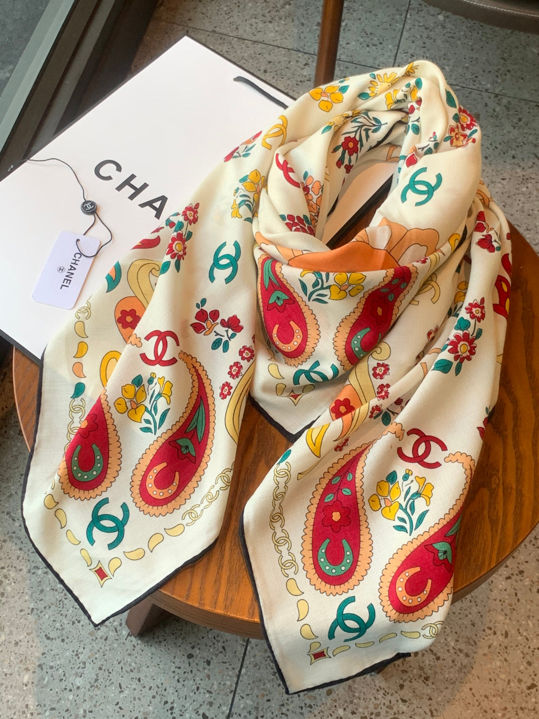CC Double-Sided Scarf 135cm Ivory Mulberry Silk Cashmere 153169