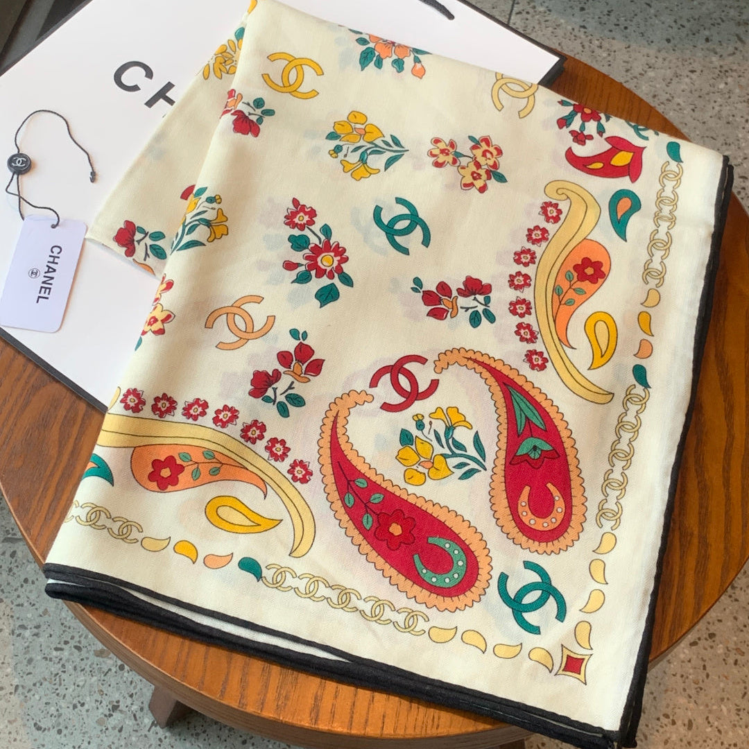 CC Double-Sided Scarf 135cm Ivory Mulberry Silk Cashmere 153169