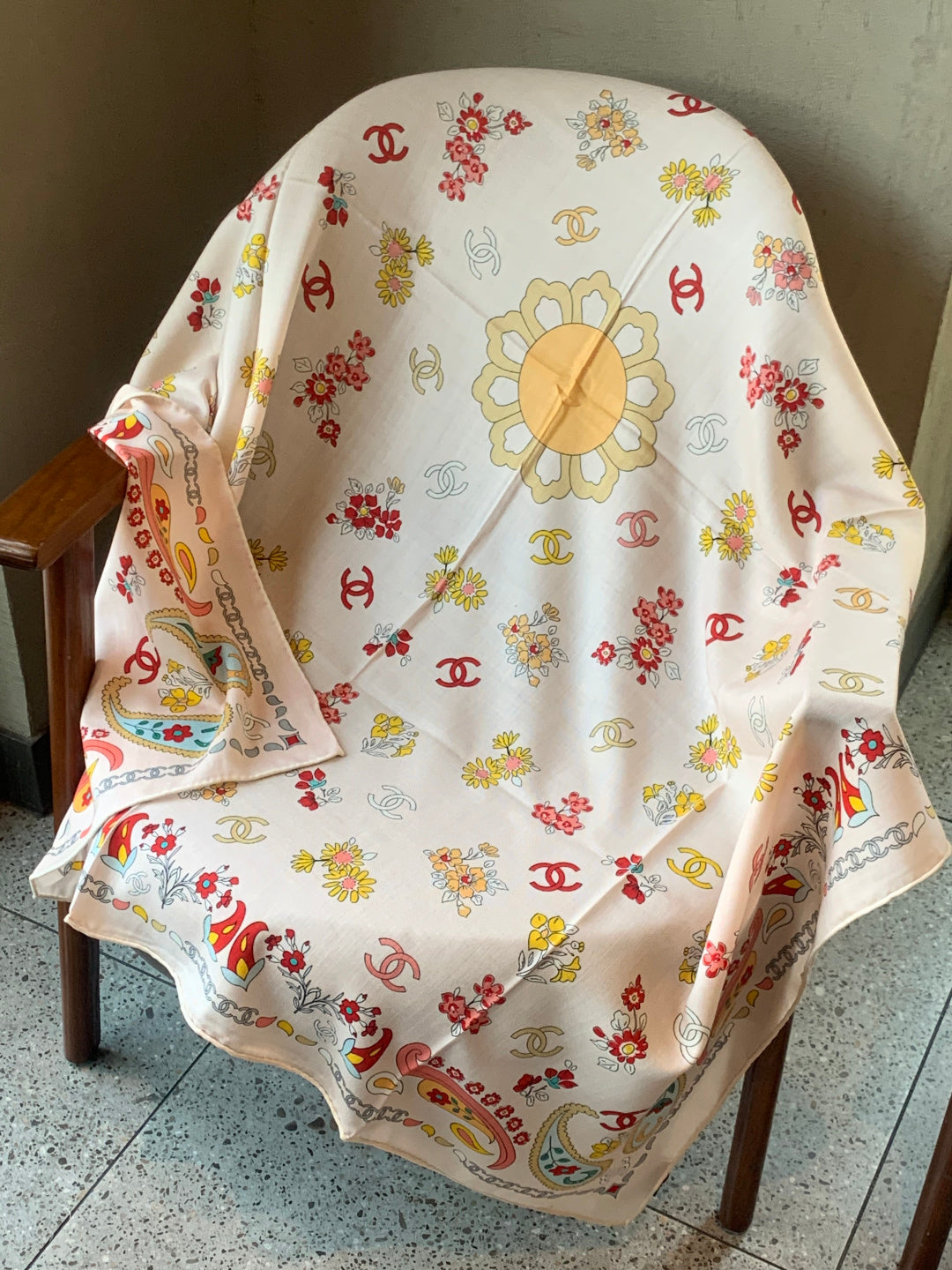 CC Double-Sided Scarf 135cm Ecru Off-white Cream Mulberry Silk Cashmere 153170