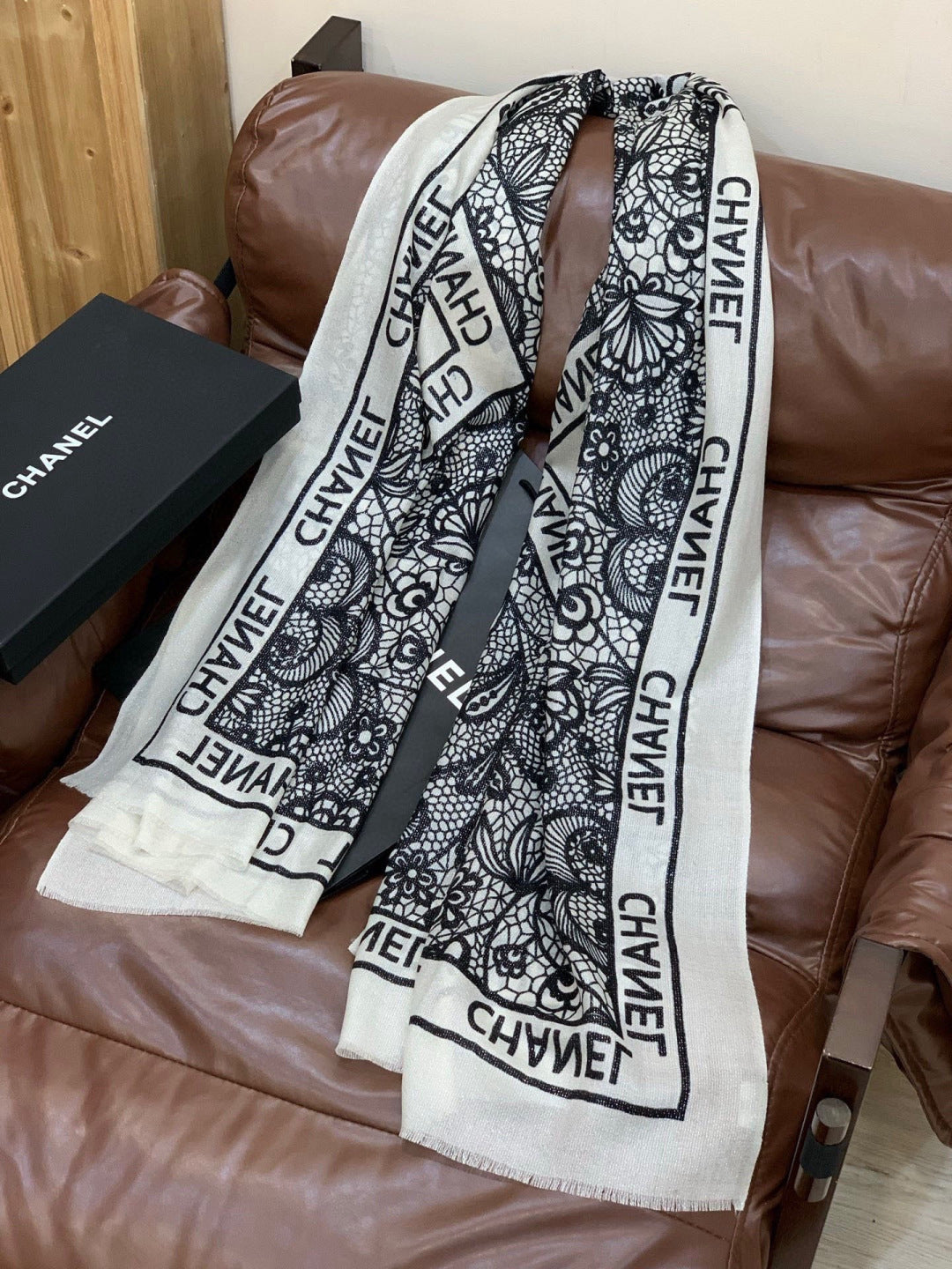 CC Double-Sided Scarf 100*200cm White Black Cashmere 153172