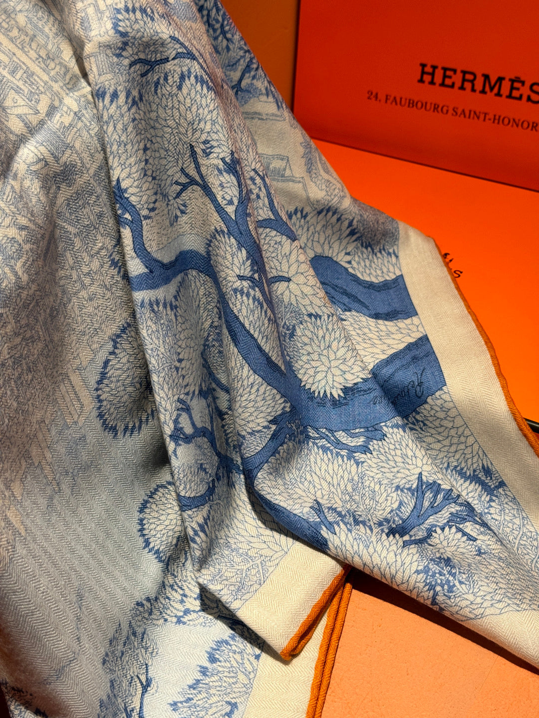 Retour a la Nature Scarf 140cm Blue Colorful Cashmere Silk