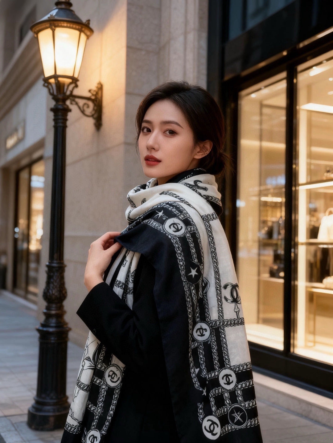 Chanel 26s Scarf 100 x 200 cm In Cashmere And Silk 306103