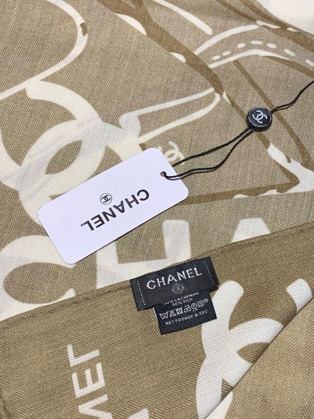 Chanel 26s Scarf 140 In Cashmere Silk 309366