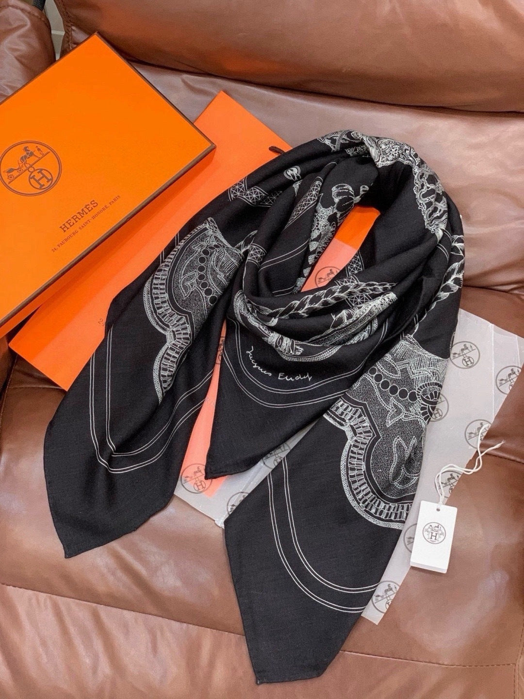 HM Scarf 140x140 Colorful Twill Silk Cashmere 566922