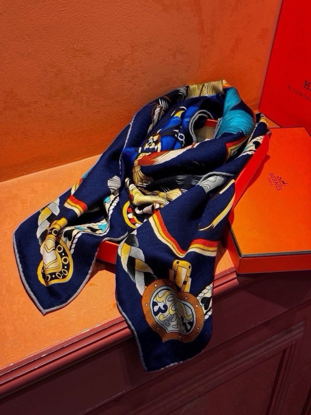 HM Scarf 140x140 Colorful Twill Silk Cashmere 571946