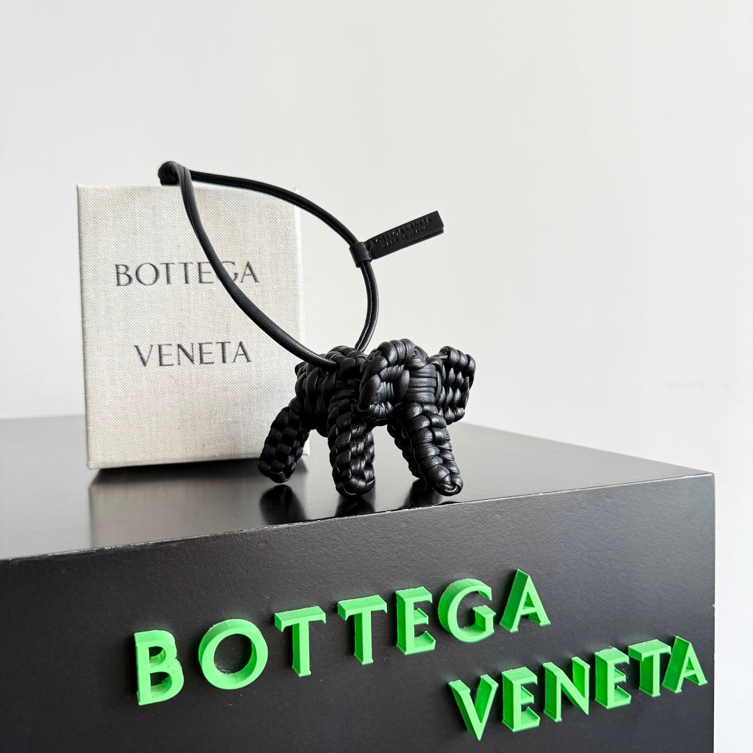 BV 25 Elephant Charm Black leather