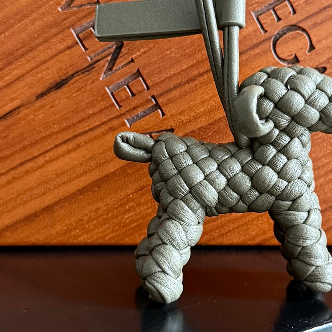 BV 25 Puppy Charm Grey leather