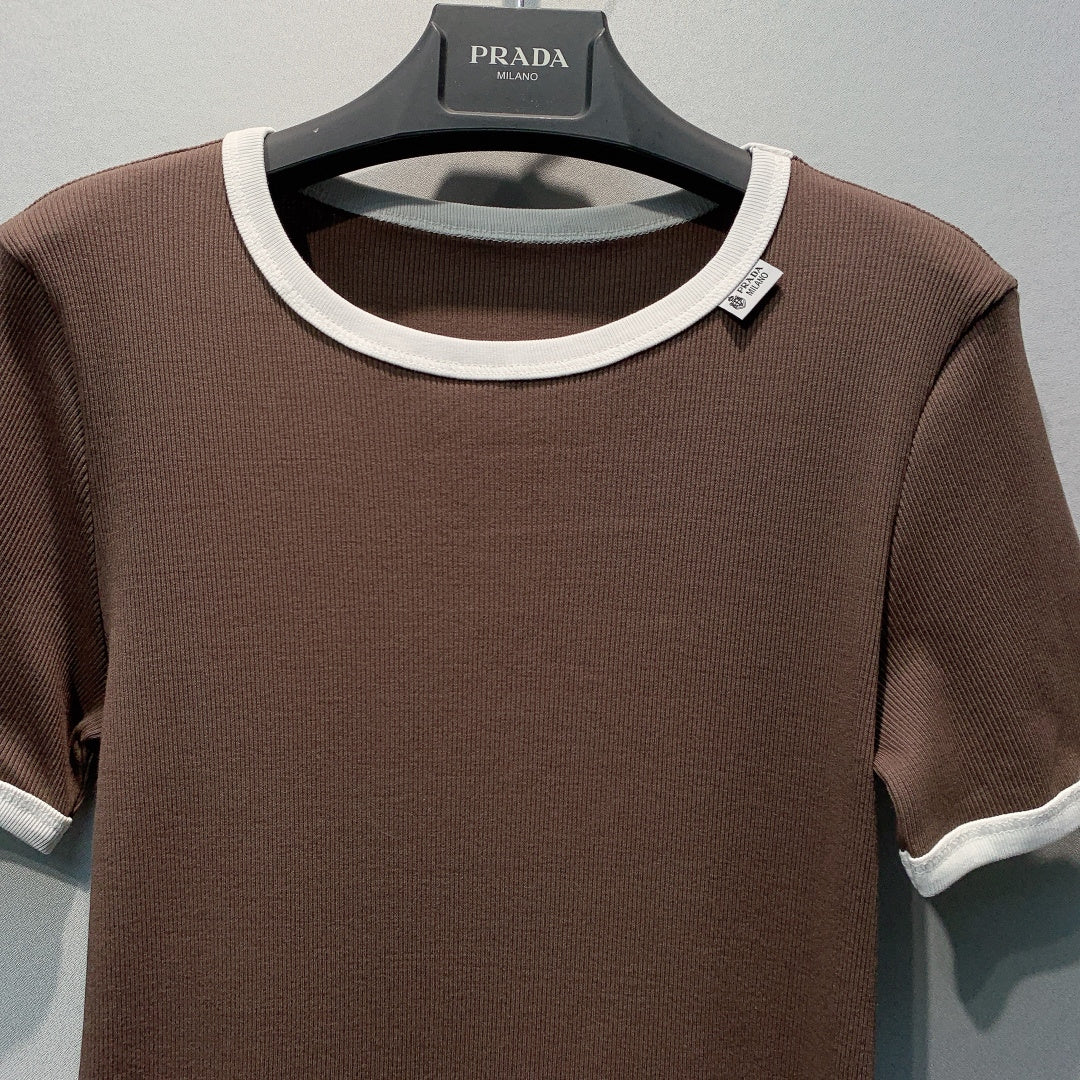 Prada 26s Crew Neck Short Sleeve T-Shirt 406291