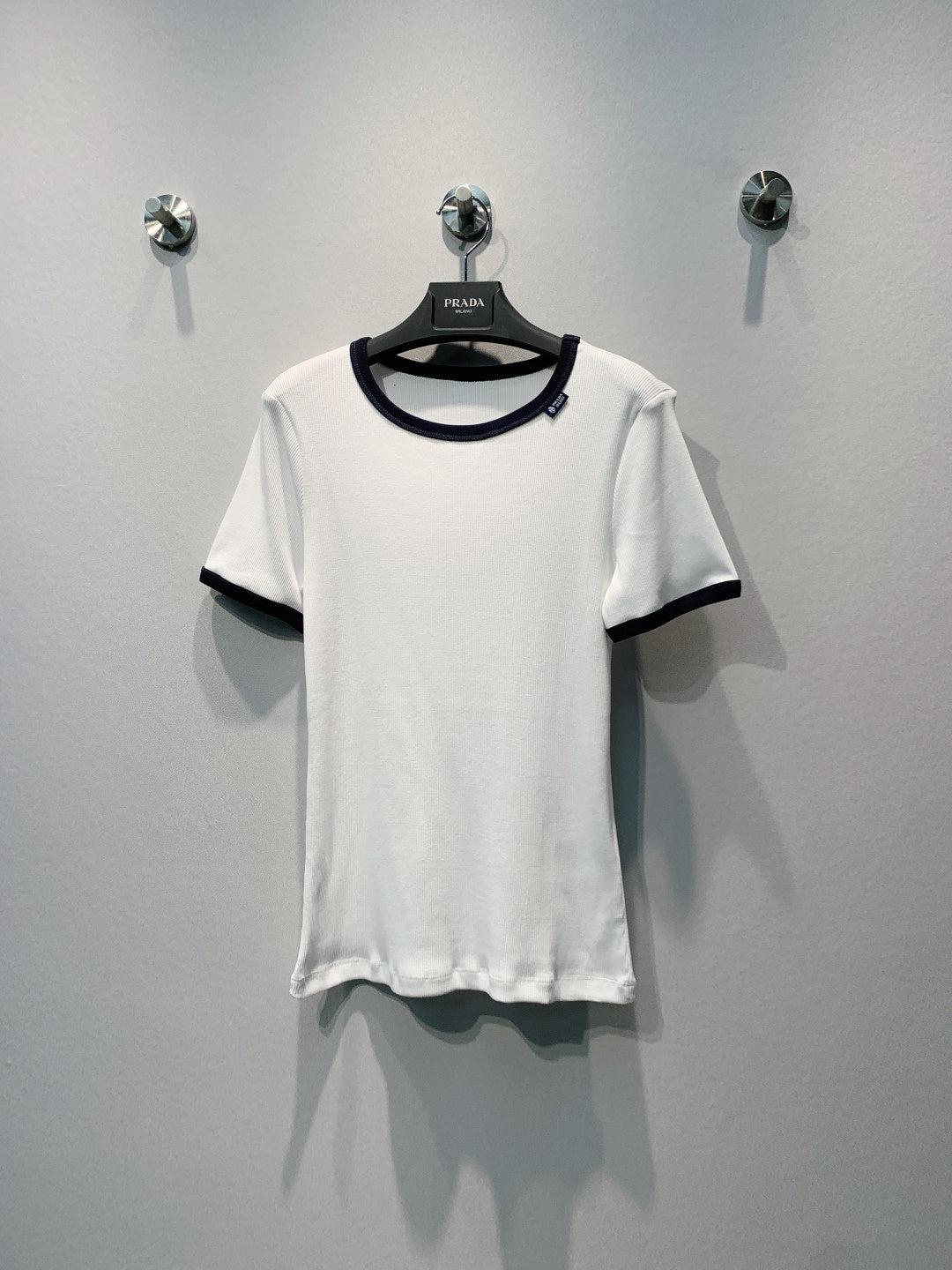 Prada 26s Crew Neck Short Sleeve T-Shirt 406292