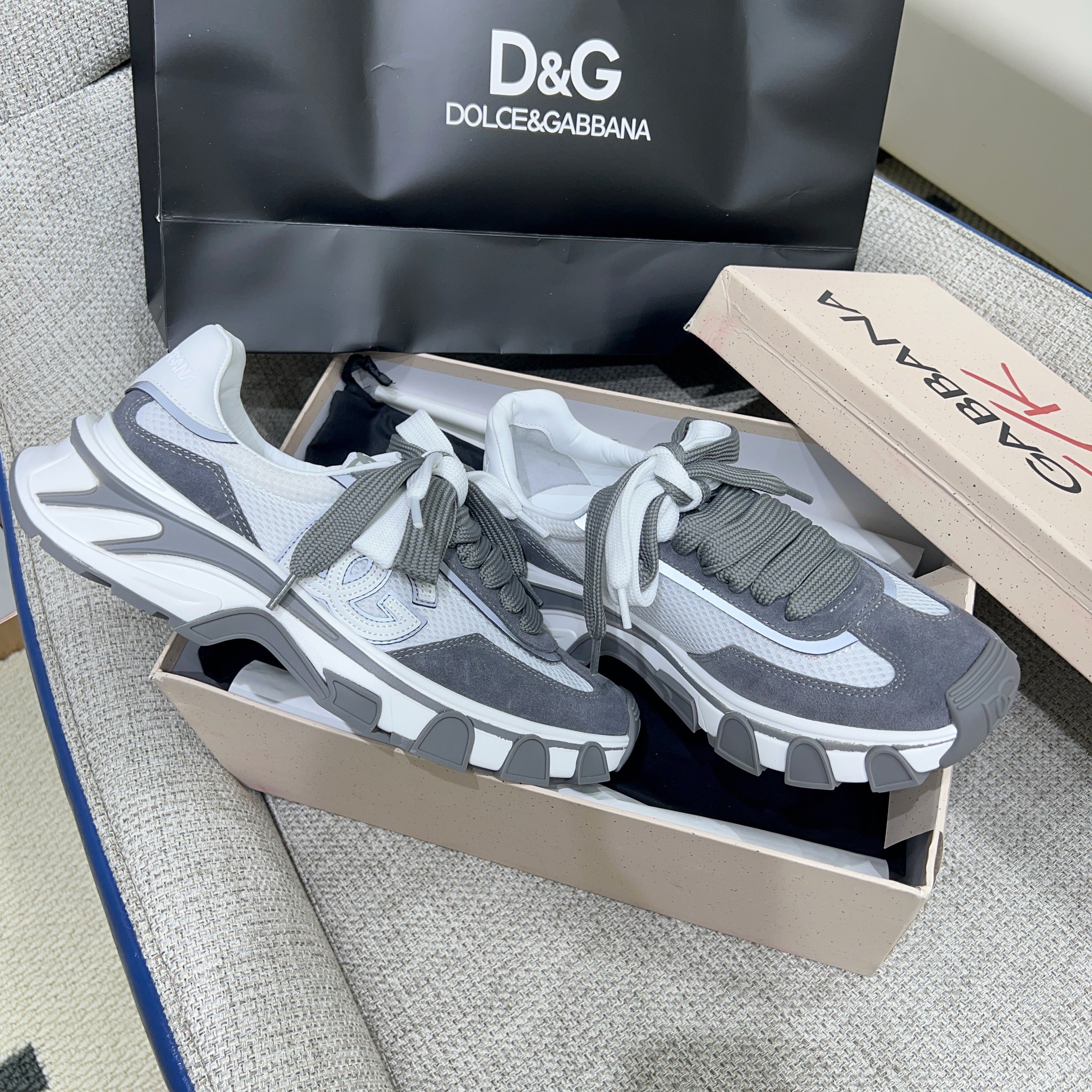 DG Country Road Sneakers Grey White Mesh Suede 852462