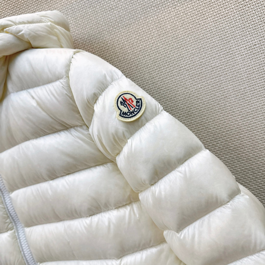 Moncler 26s Jasmin Short Down Jacket White 419283