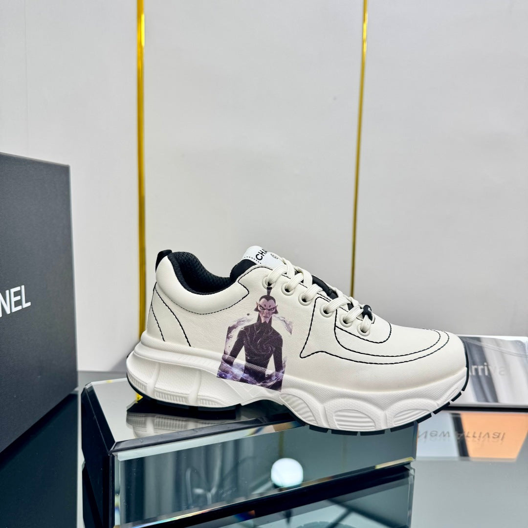 CC Sneaker White with Sticker Cowhide 238625