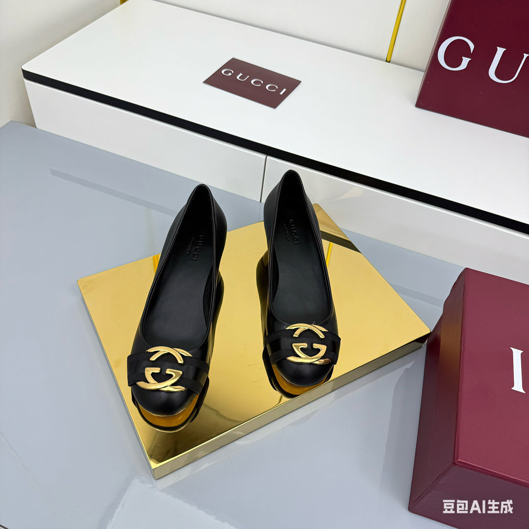 GG FW 25 Ballet Flat Black Calfskin 564715