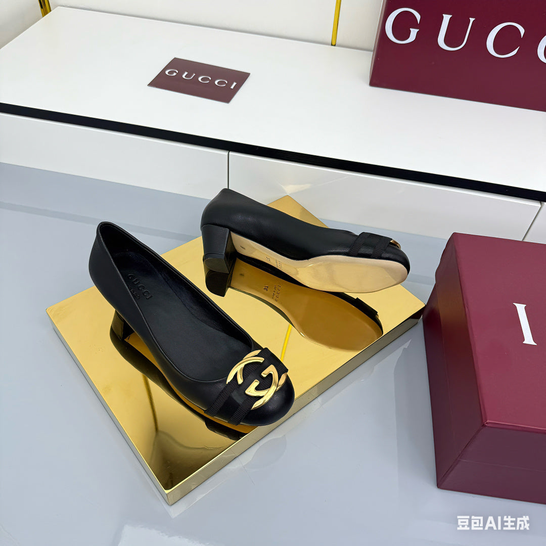 GG FW 25 Ballet Flat Black Calfskin 564715