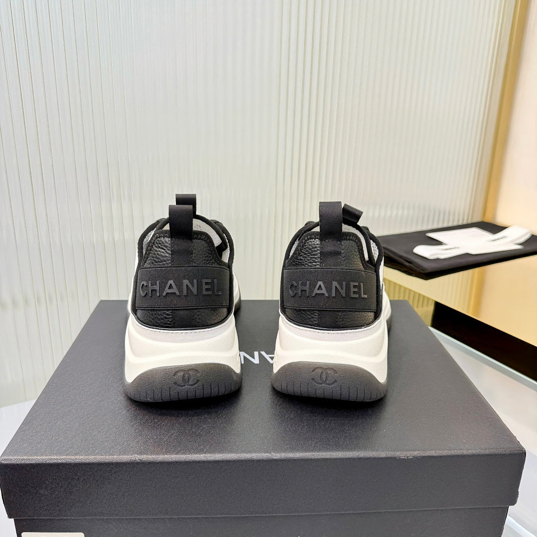 CC 26s Casual Sneakers White Suede Mesh 928046