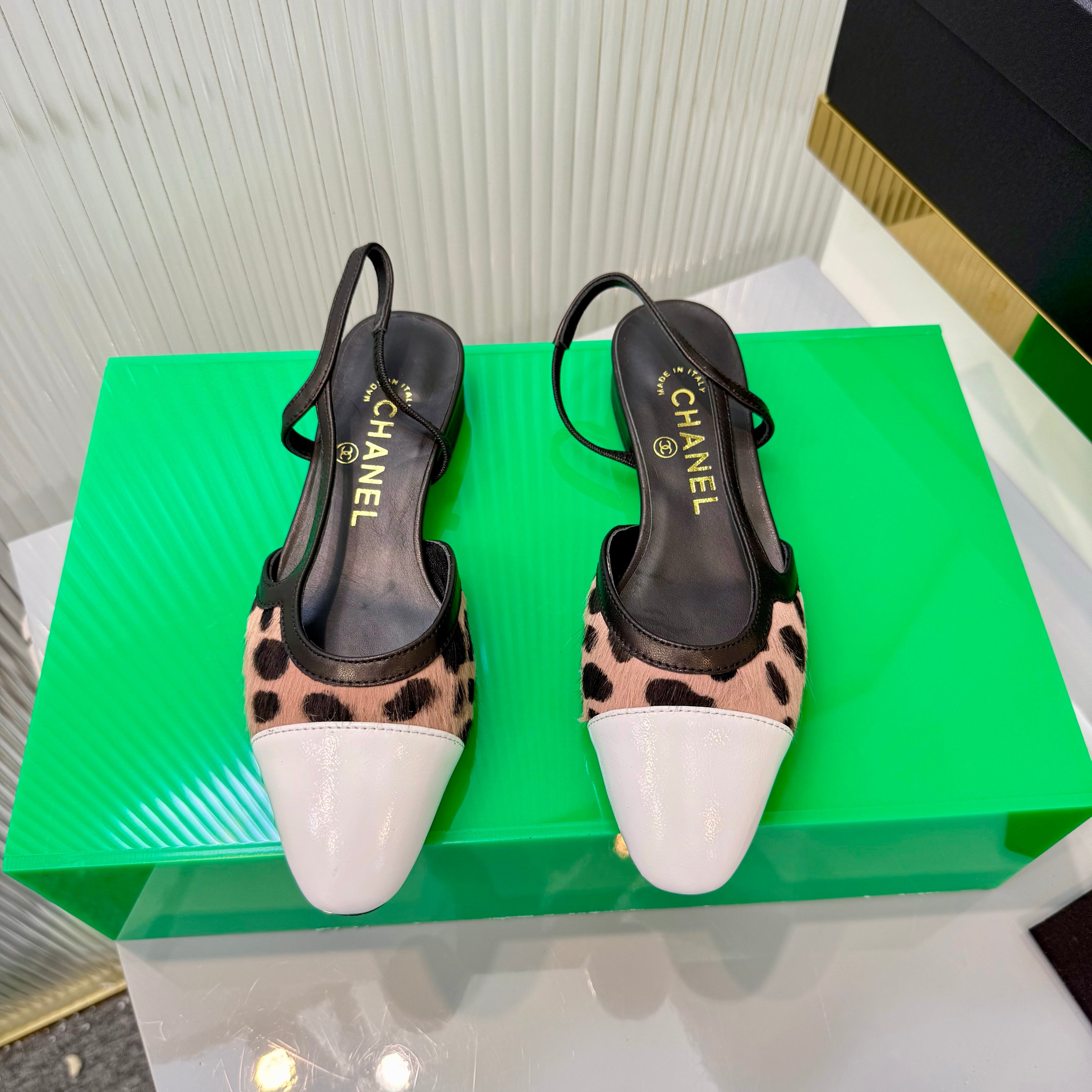 CC Slingback Flat White Muted Pink Leopard-Print Leather 923834