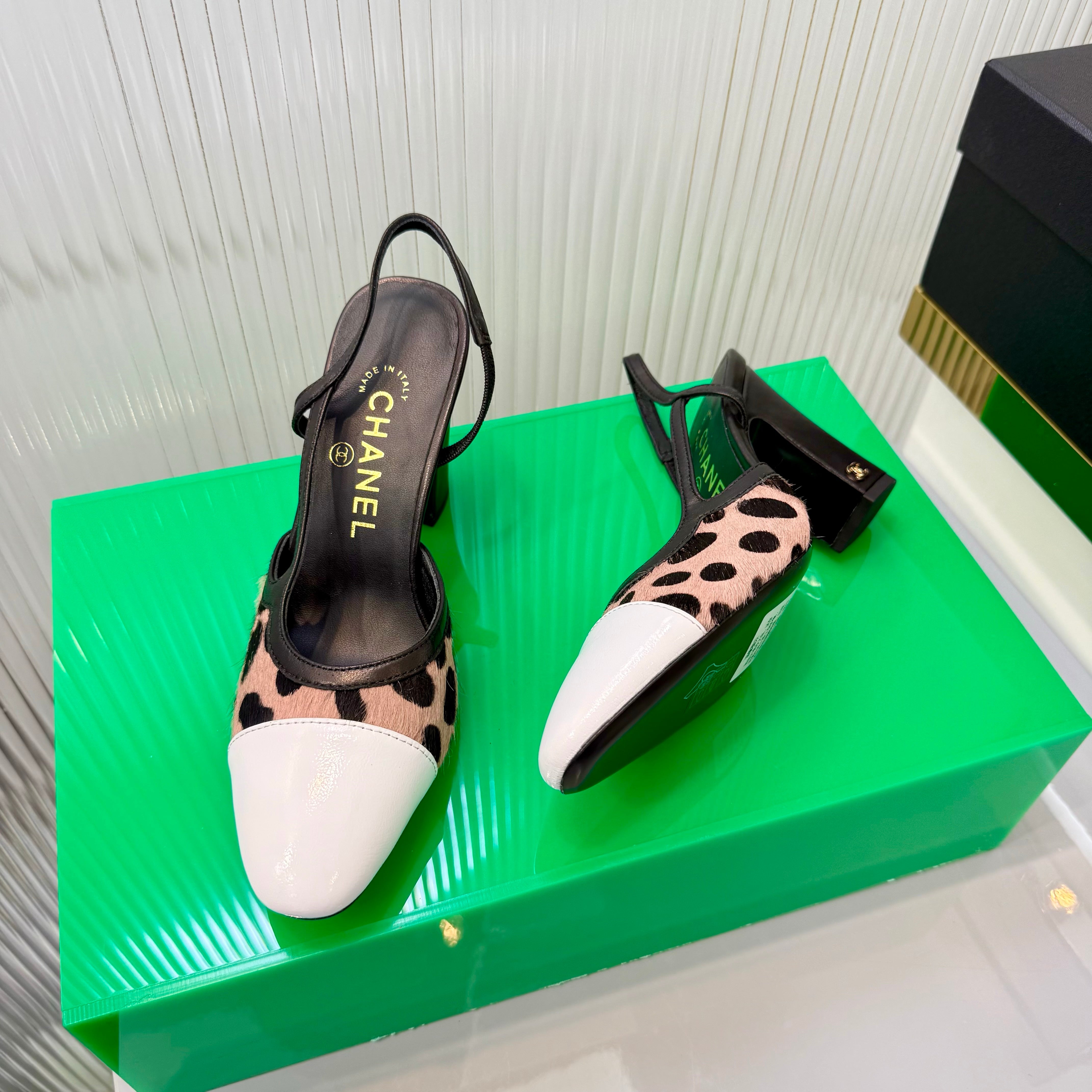 CC Slingback 9cm White Muted Pink Leopard-Print Leather 923849