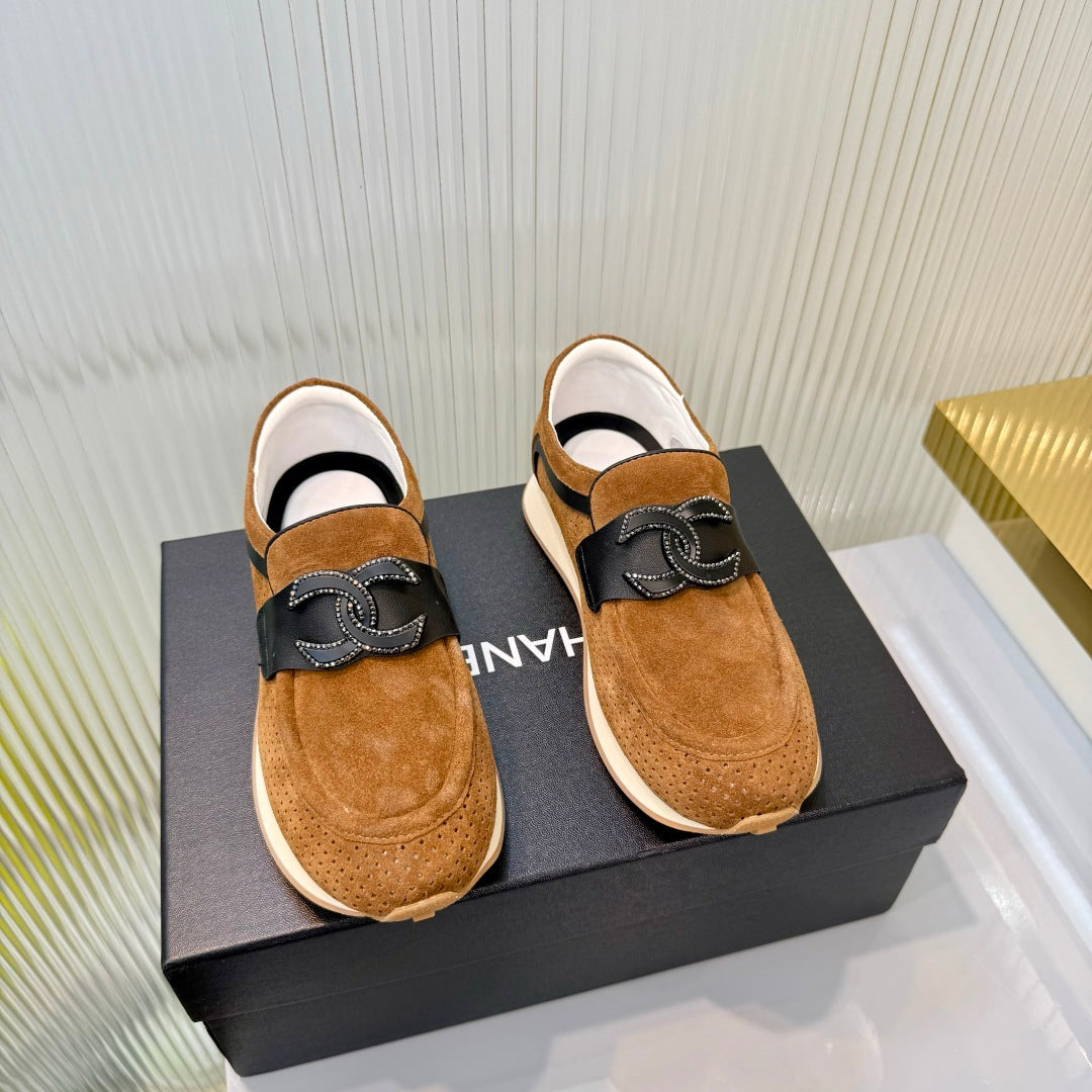 CC 26s Casual Sneakers Brown Suede 927079