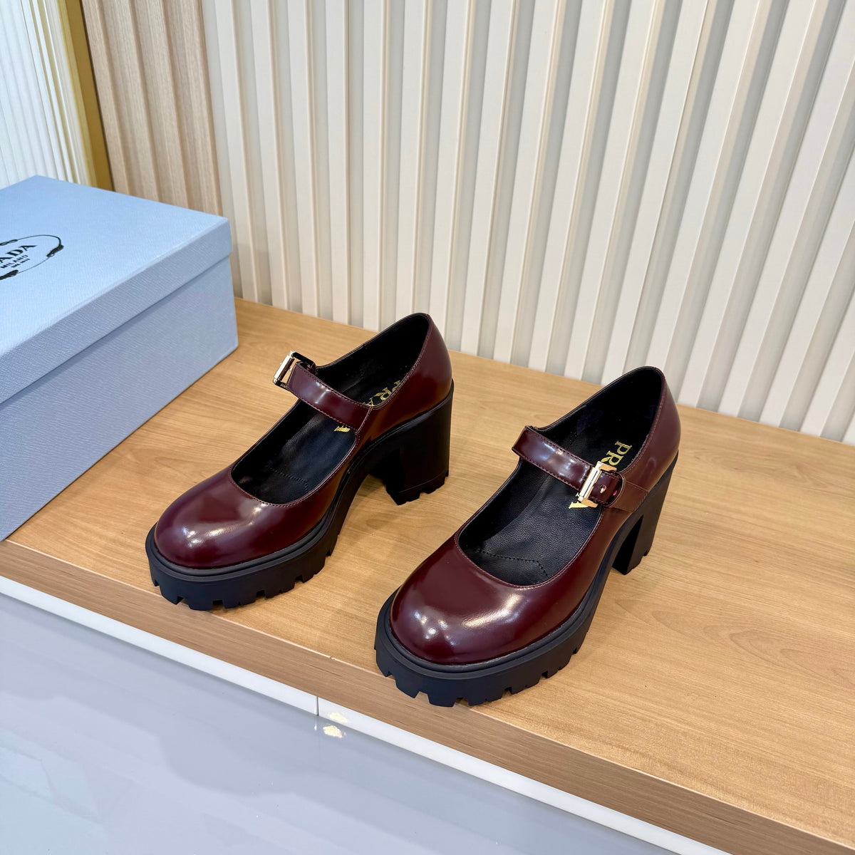 Prada 26s Mary Jane Shoes Burgundy Patent Leather 140577