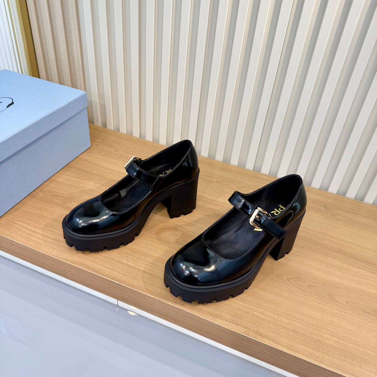 Prada 26s Mary Jane Shoes Black Patent Leather 140578