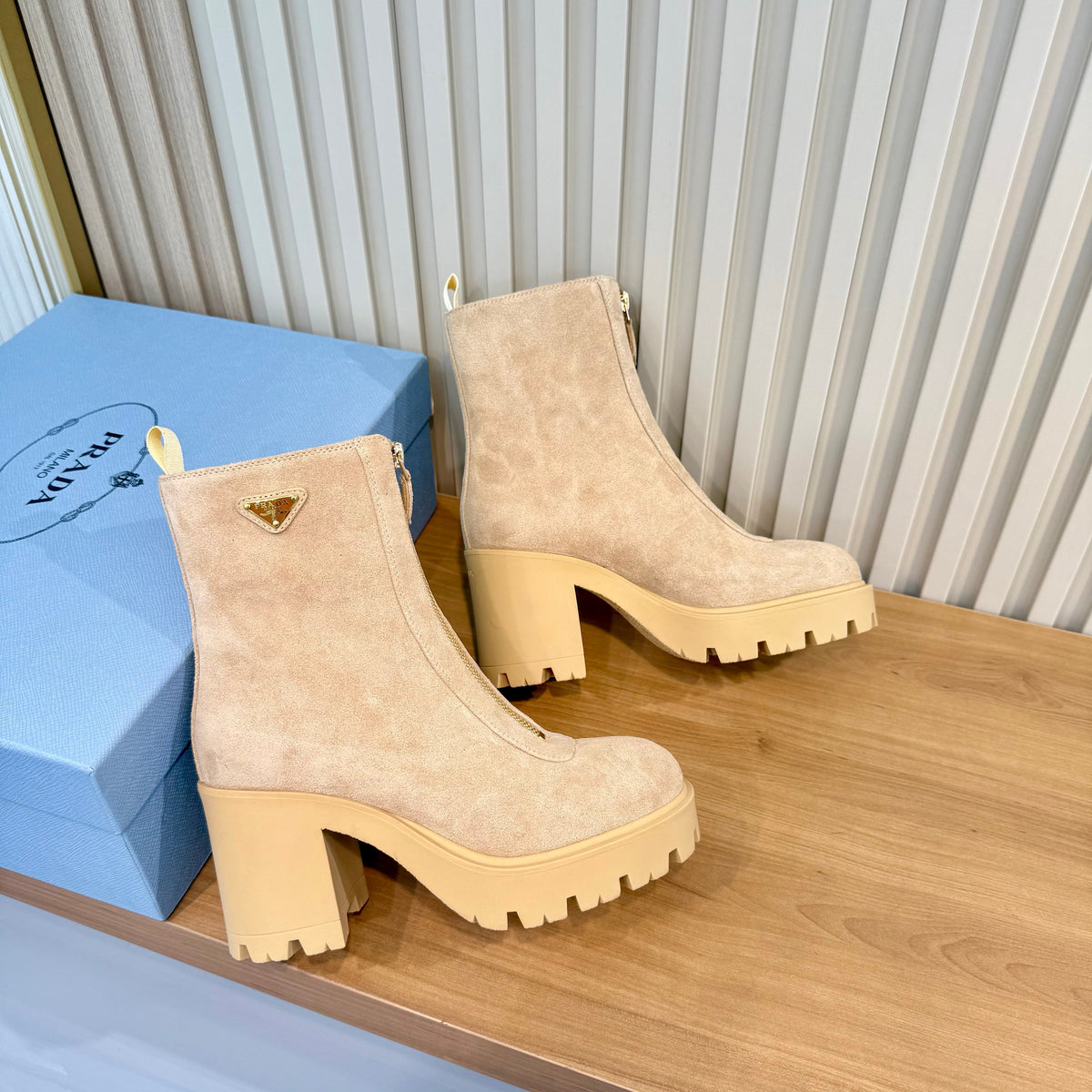 Prada 26s Ankle Boots Beige Suede 140459