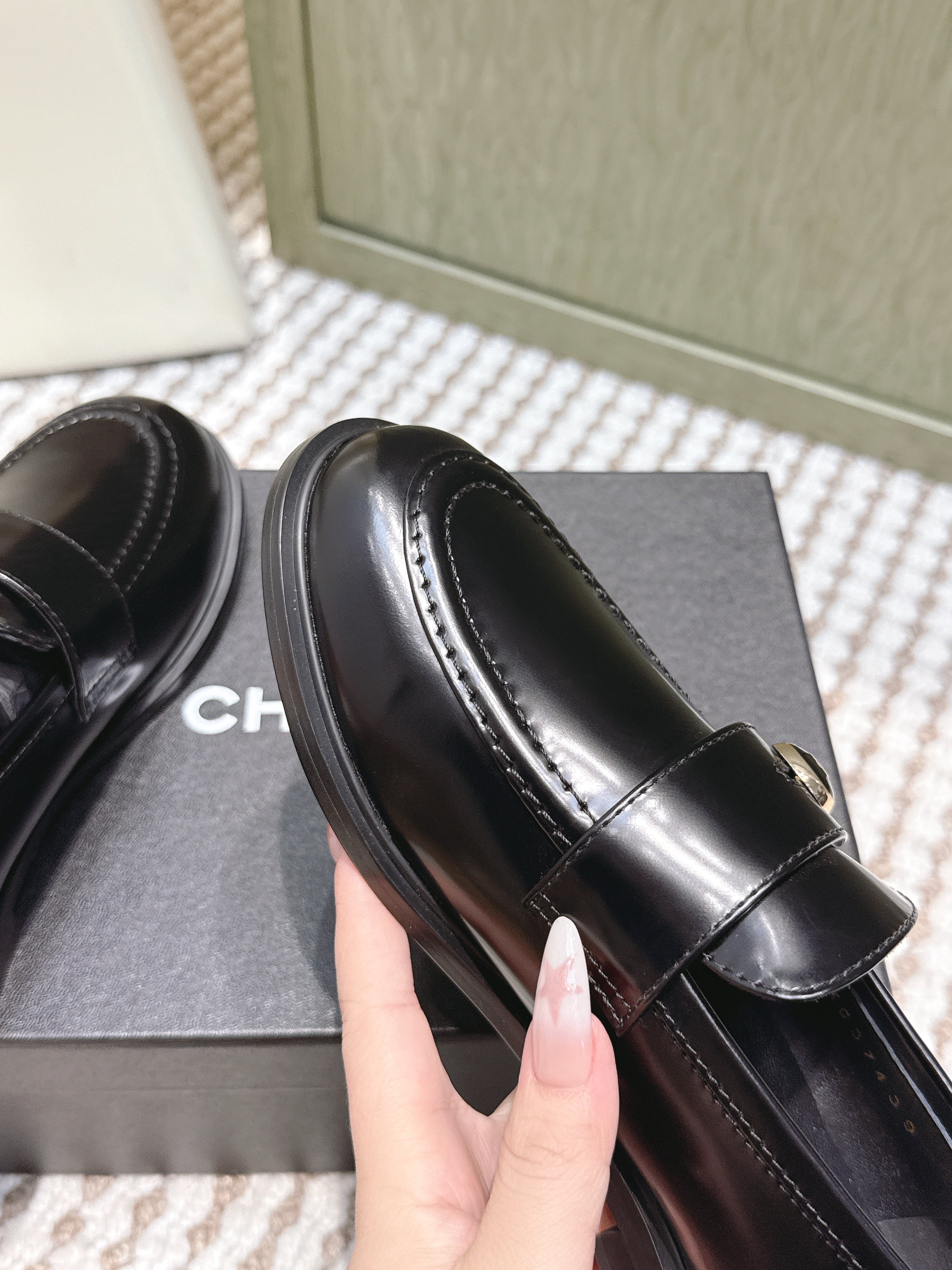 CC 26SS Loafers 3cm Black Glossy Cowhide 653493