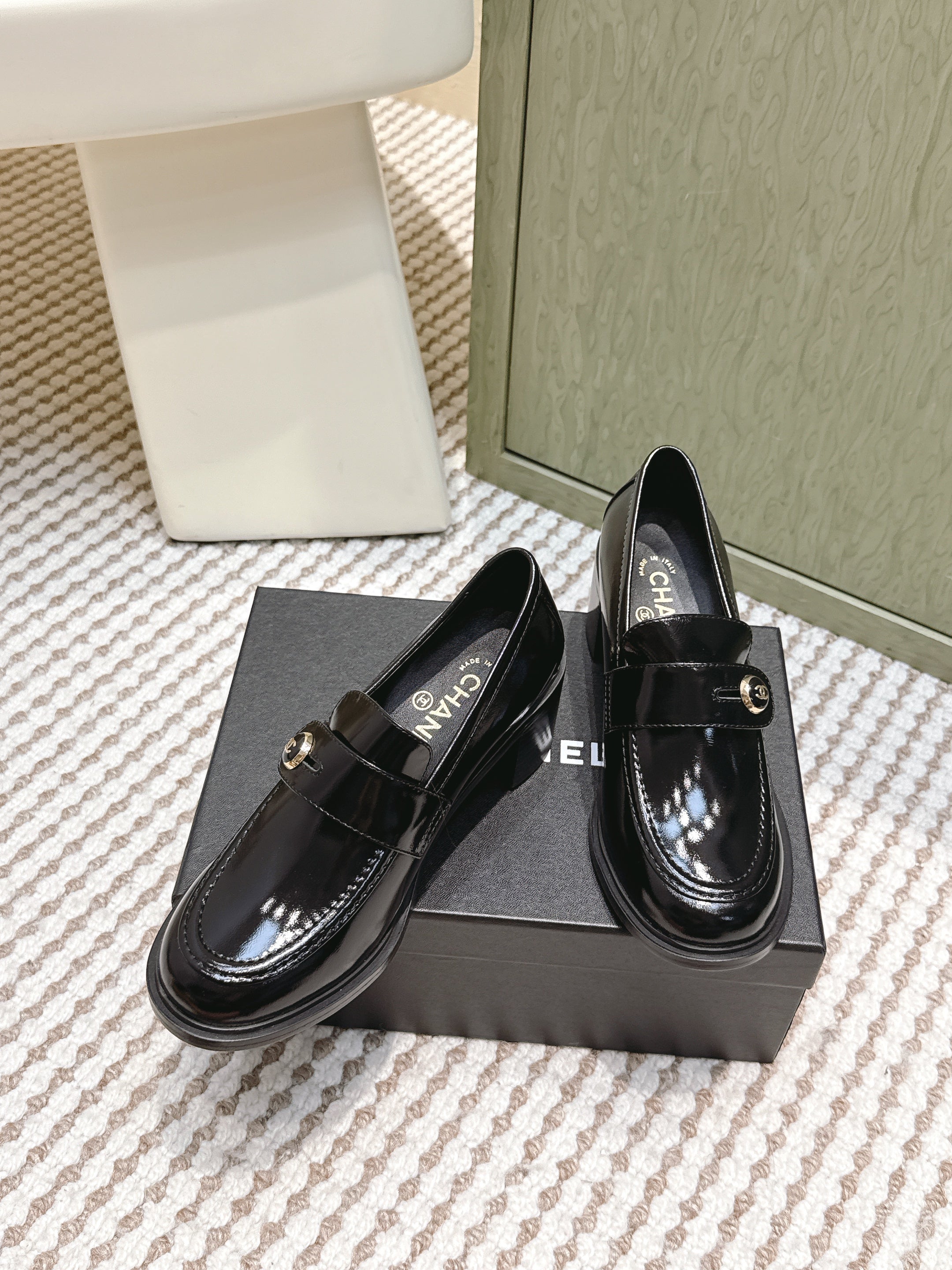 CC 26SS Loafers 6cm Black Patent Leather 653497