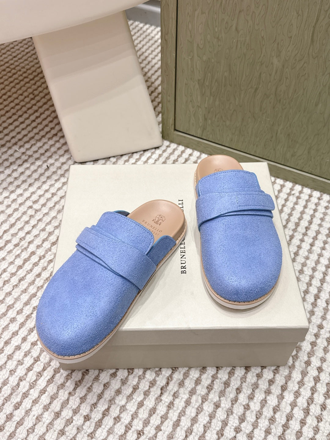 Brunello 26s Closed-Toe Men's Slippers Light Blue Suede 612233